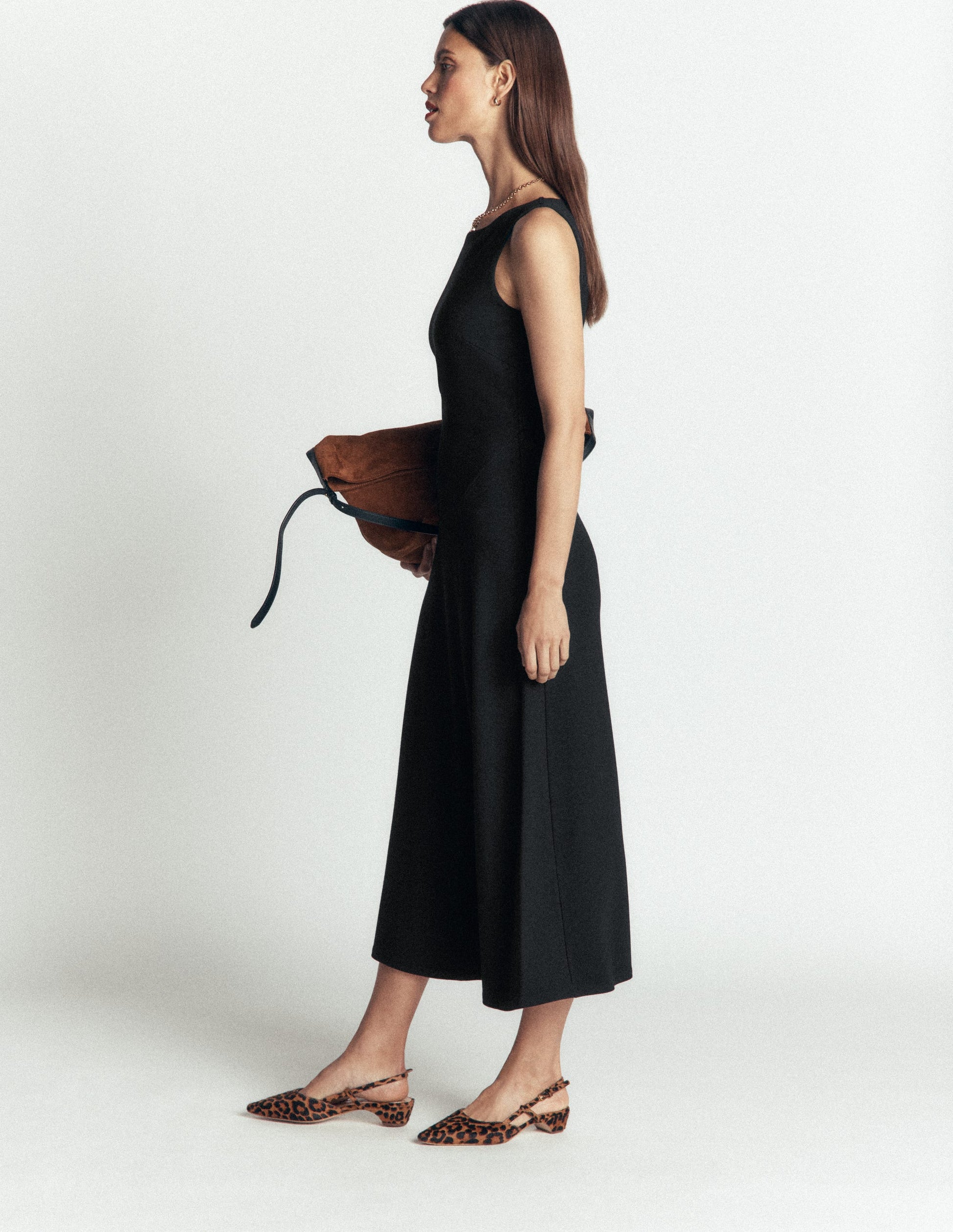 Robe midi asymétrique en point de Rome-Noir-4