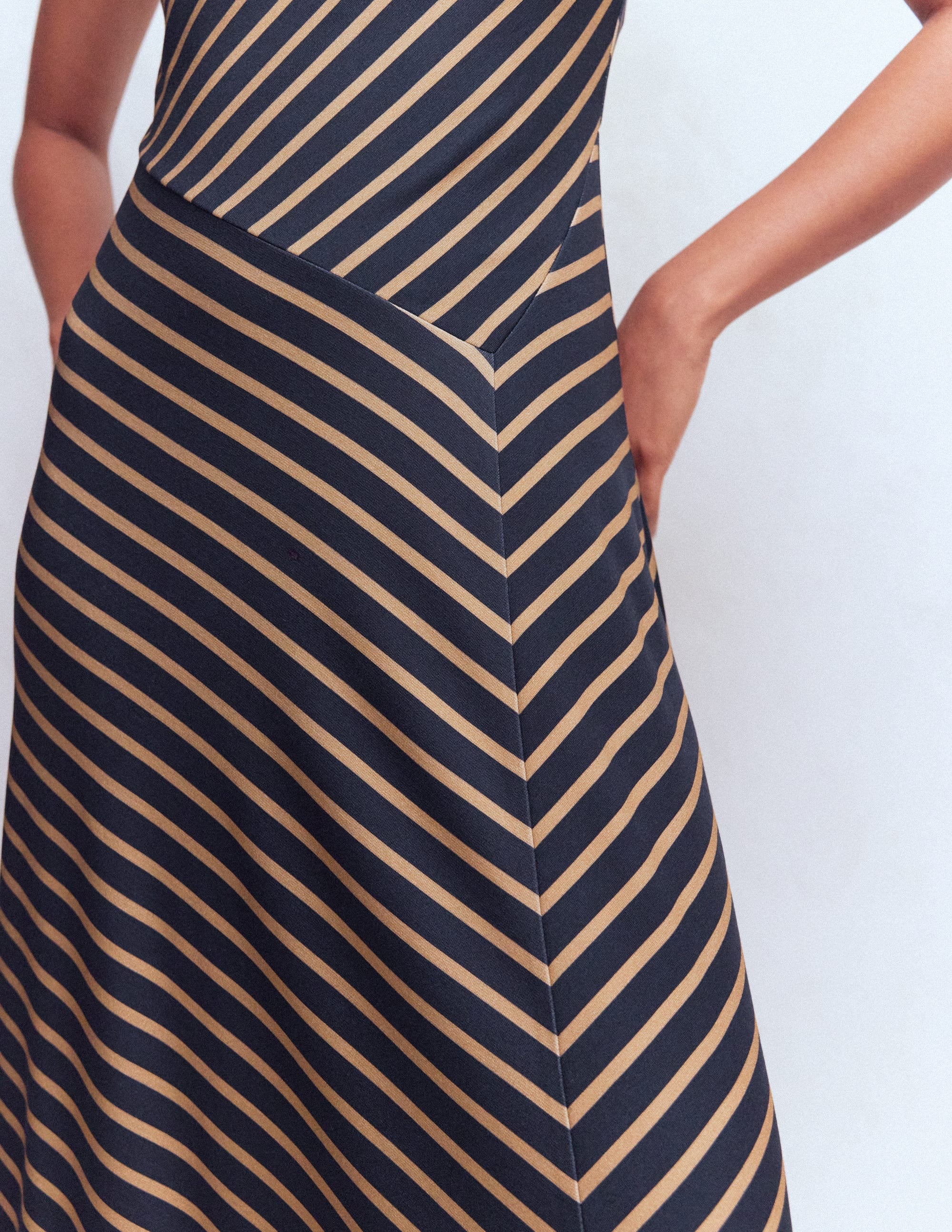 Robe midi asymétrique en point de Rome-Rayé bleu marine et camel - Image 3