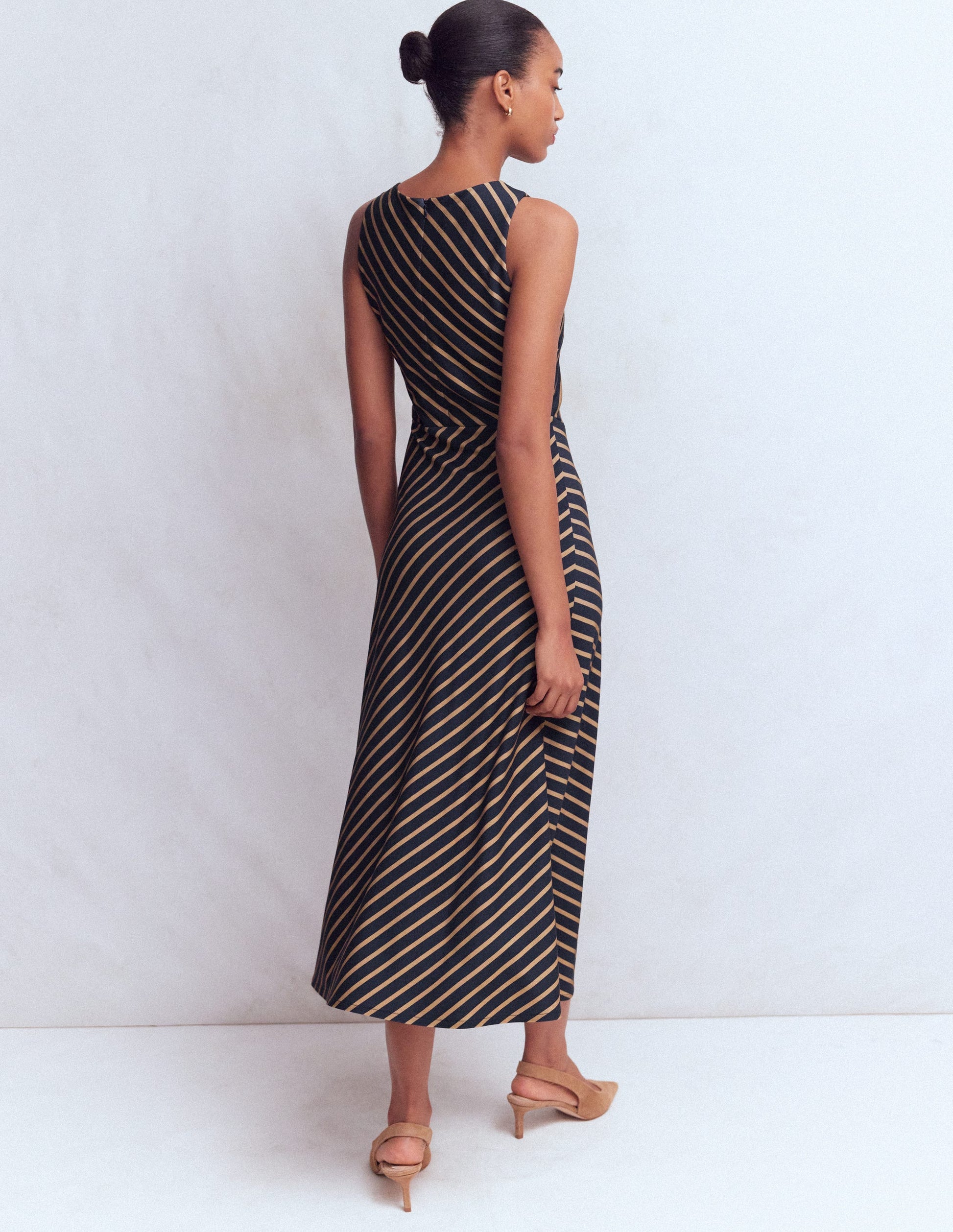 Robe midi asymétrique en point de Rome-Rayé bleu marine et camel-4