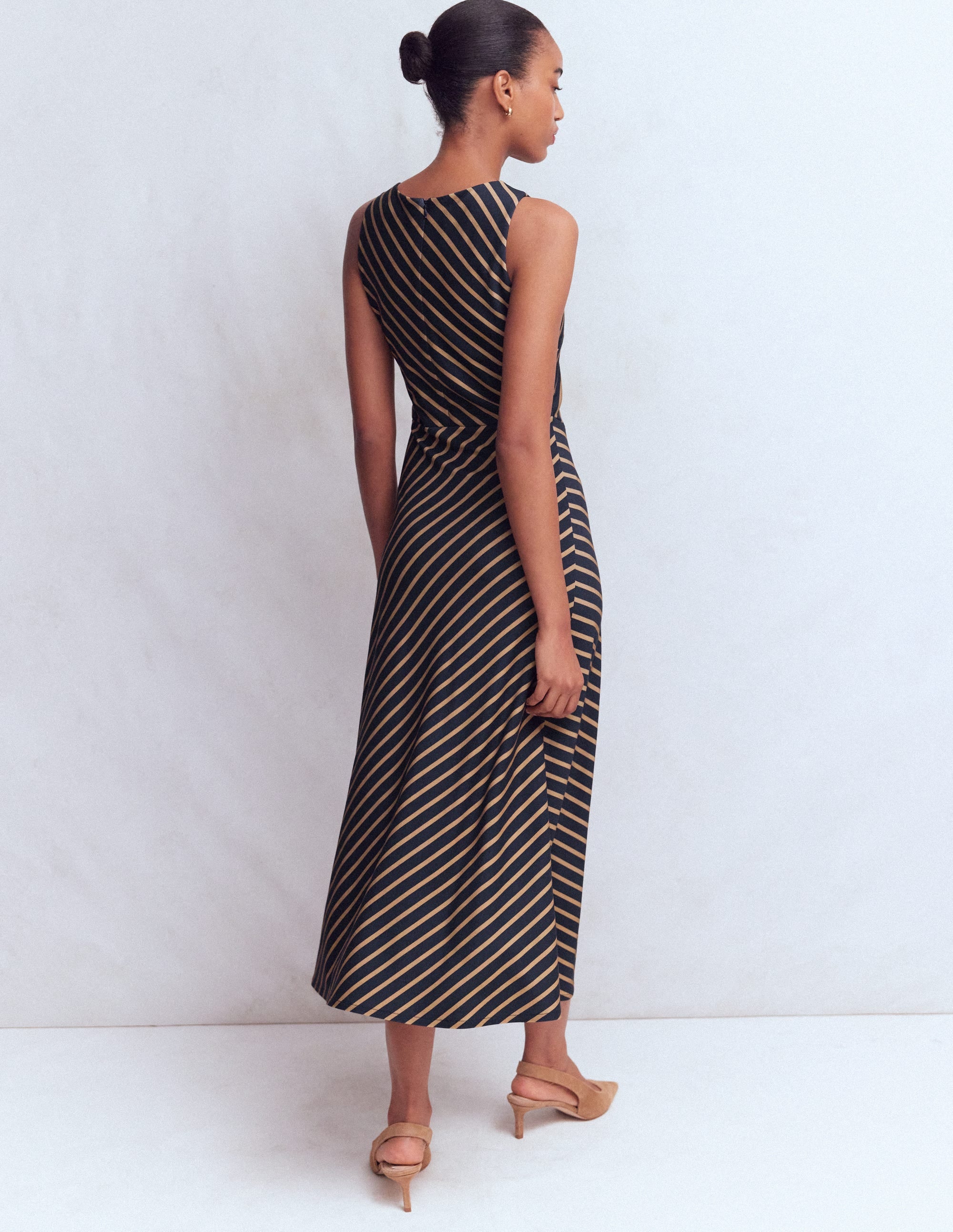 Robe midi asymétrique en point de Rome-Rayé bleu marine et camel - Image 4
