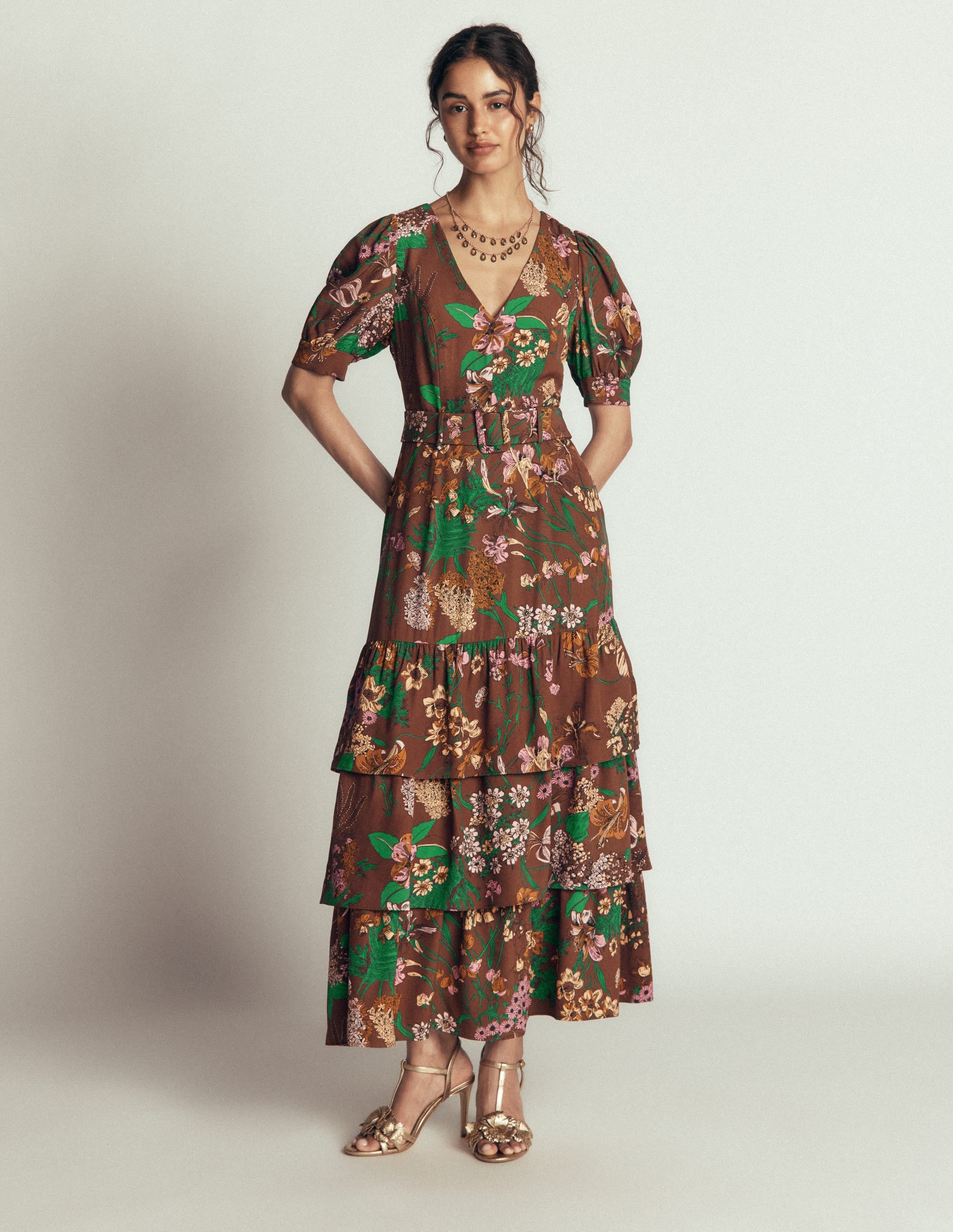 Mehrlagiges Kleid mit V-Ausschnitt-Schokoladeneis Originelles Blumenmuster - Image 6