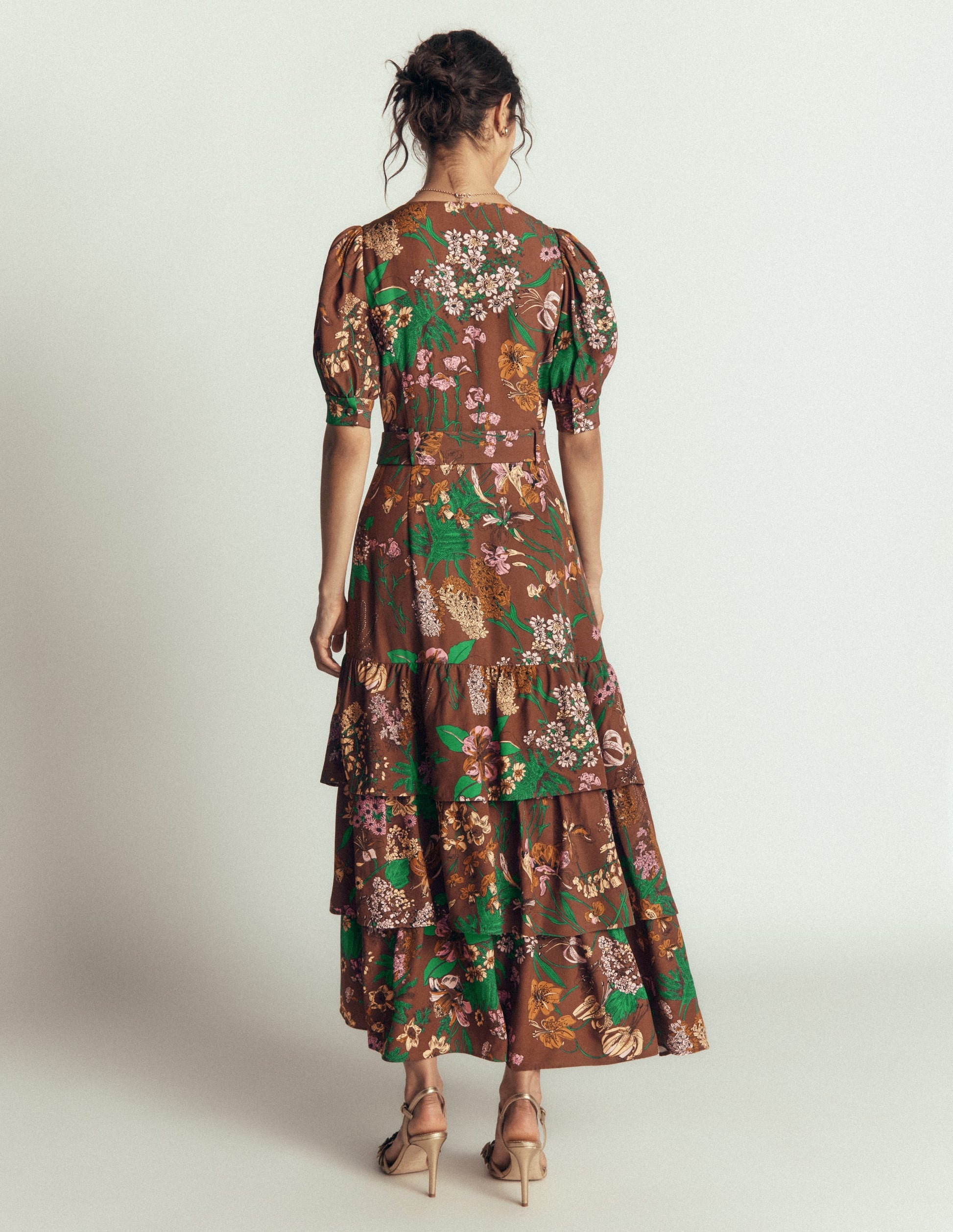 Mehrlagiges Kleid mit V-Ausschnitt-Schokoladeneis Originelles Blumenmuster-7