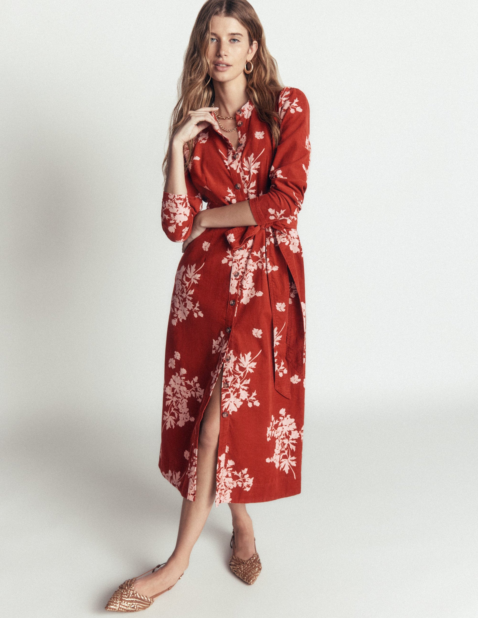 Louise Midi-Hemdblusenkleid aus Cord-Arabisches Gewürz, Einzelne Blumensträuße-6