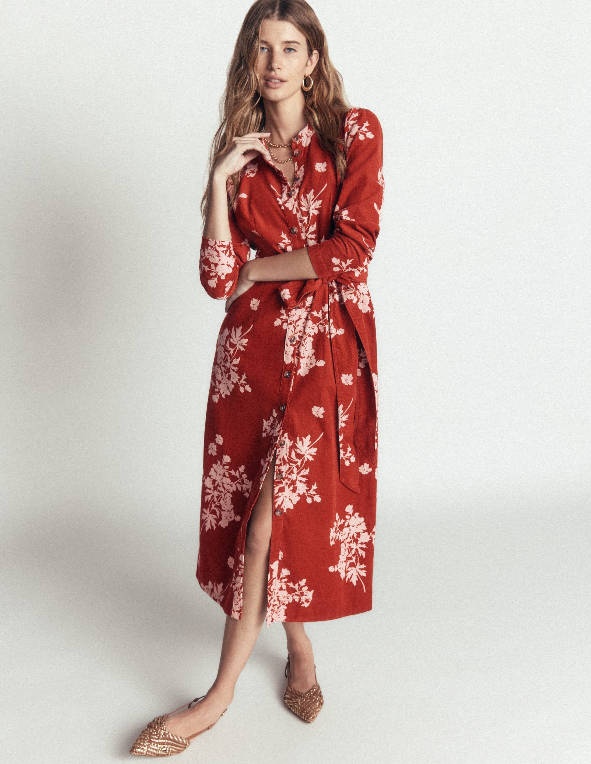 Louise Midi-Hemdblusenkleid aus Cord-Arabisches Gewürz, Einzelne Blumensträuße - Image 5