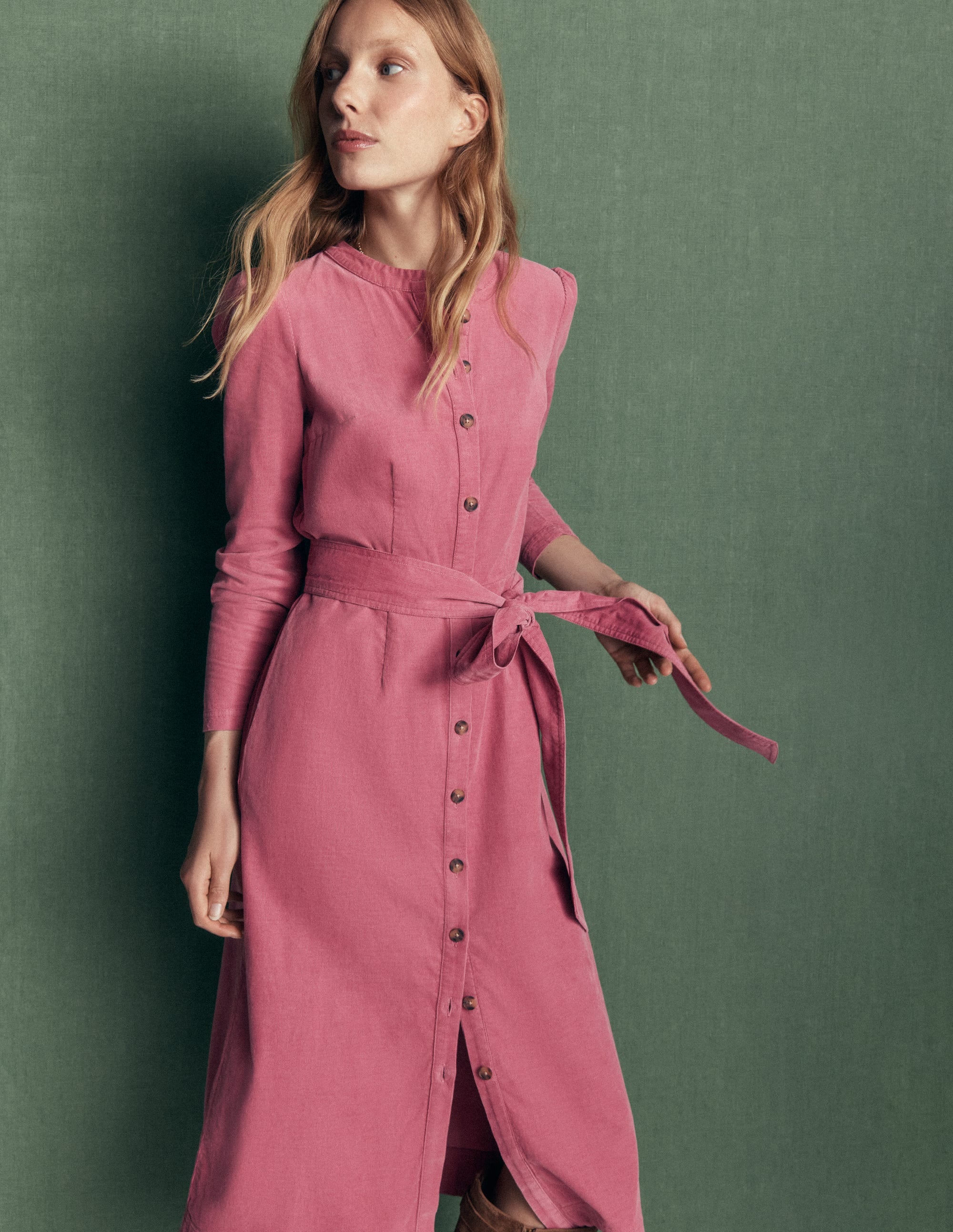 Louise Midi-Hemdblusenkleid aus Cord-Rosa Heide - Image 5