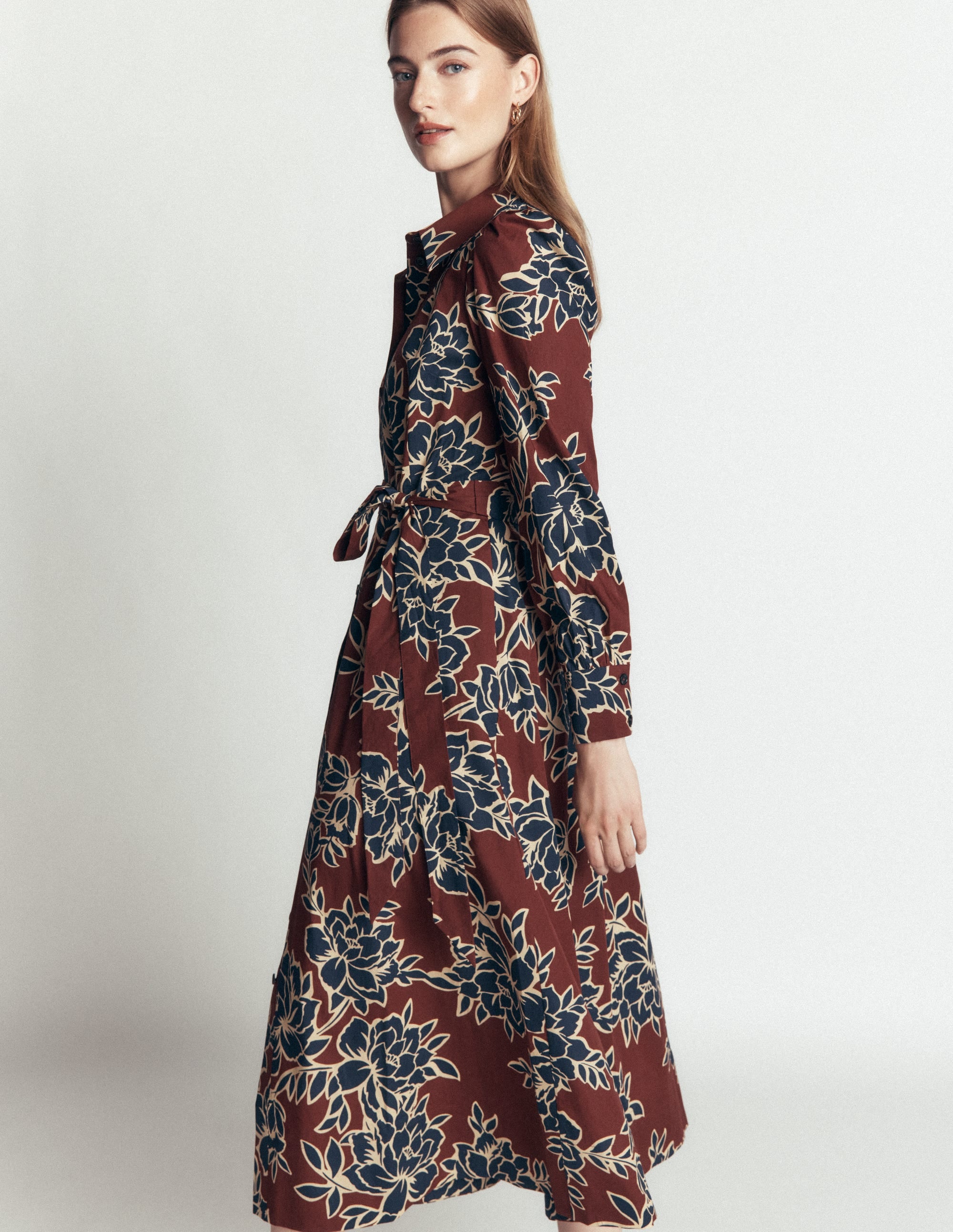 Maeve Midi-Hemdblusenkleid aus Baumwolle-Braun, Verzauberte Pfingstrose Groß - Image 2