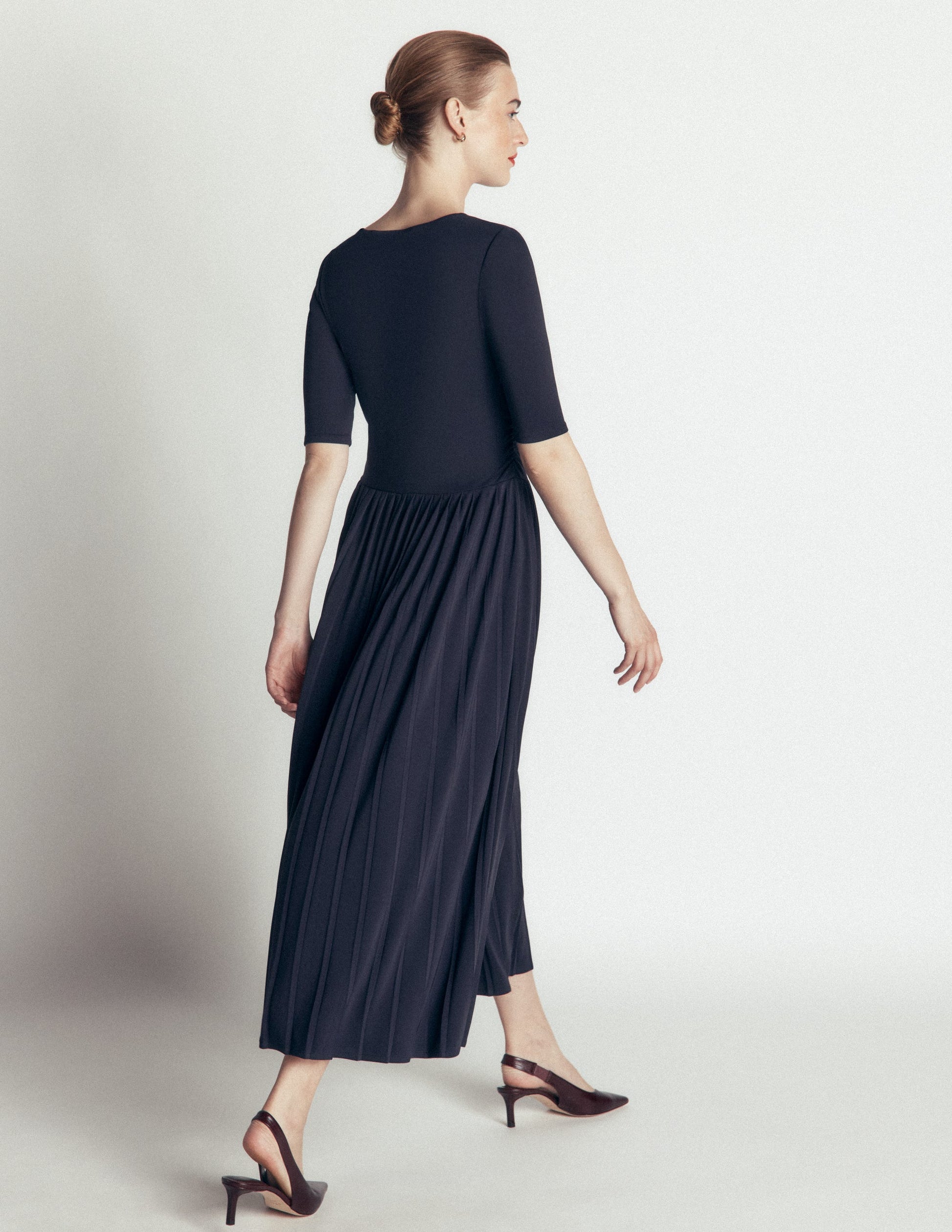 Plissiertes Jersey-Midikleid-Marineblau-5