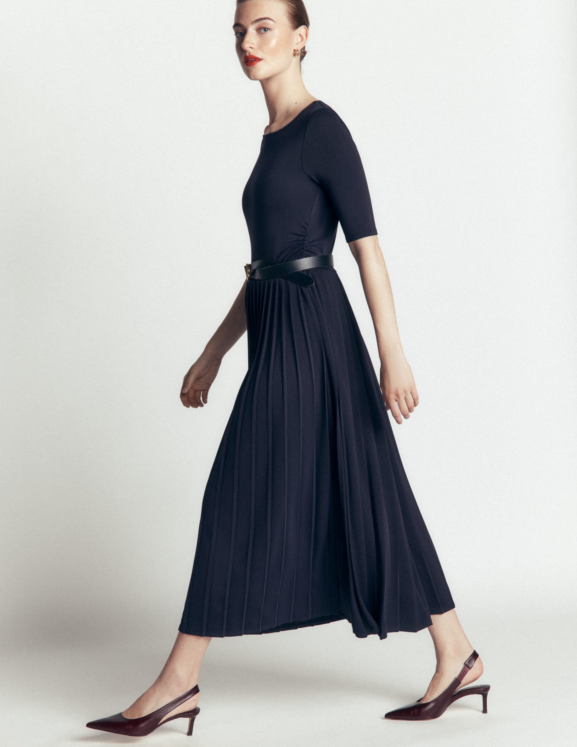 Plissiertes Jersey-Midikleid-Marineblau - Image 5