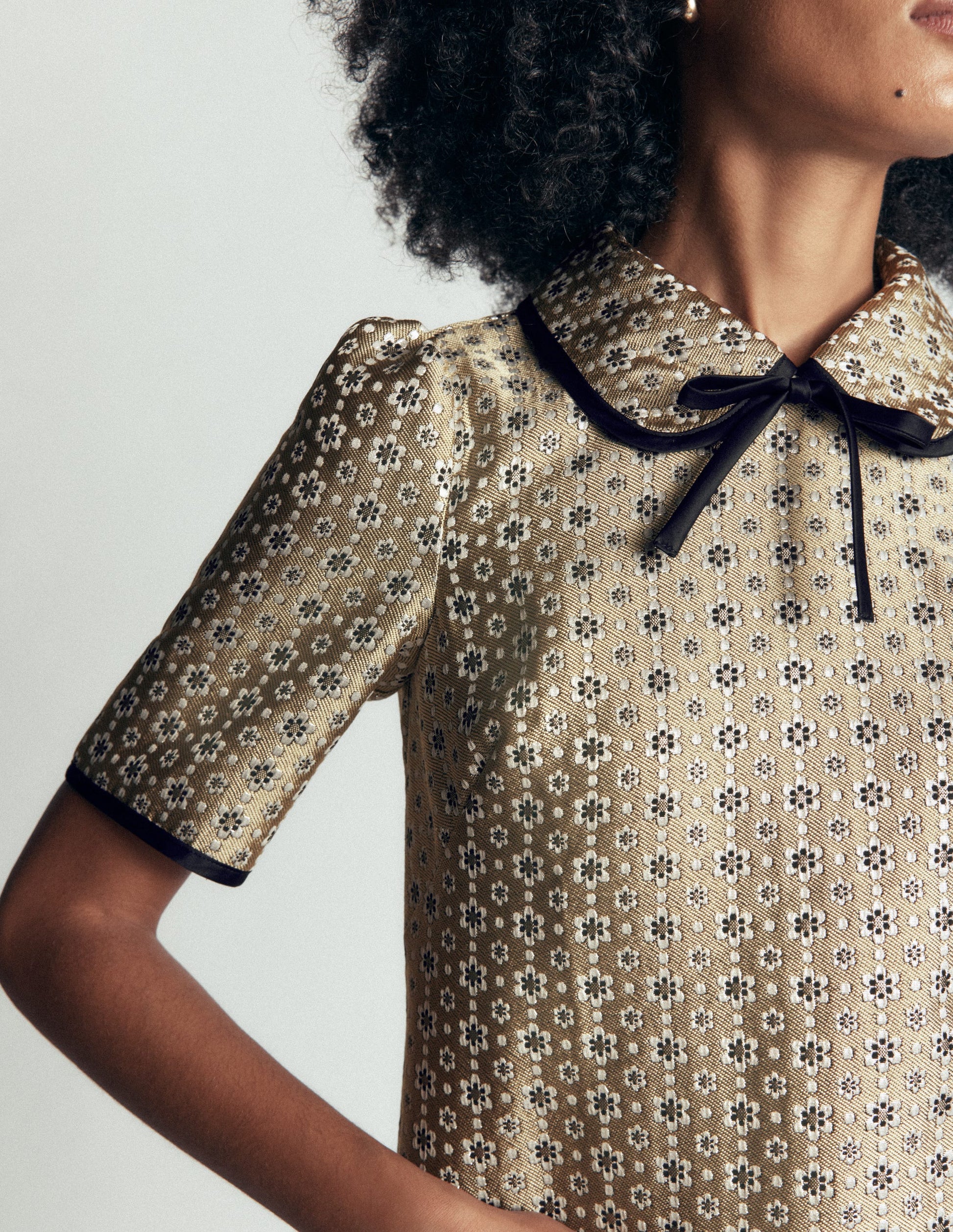 Etuikleid mit Zierschleife und Taschen-Gold, Jacquard-4