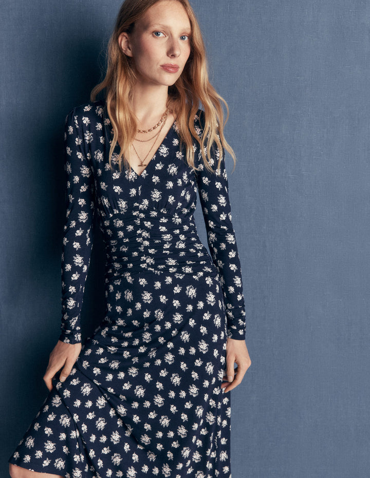 Robe midi Mya froncée en jersey-Bleu marine foncé, motif Delicate Garden