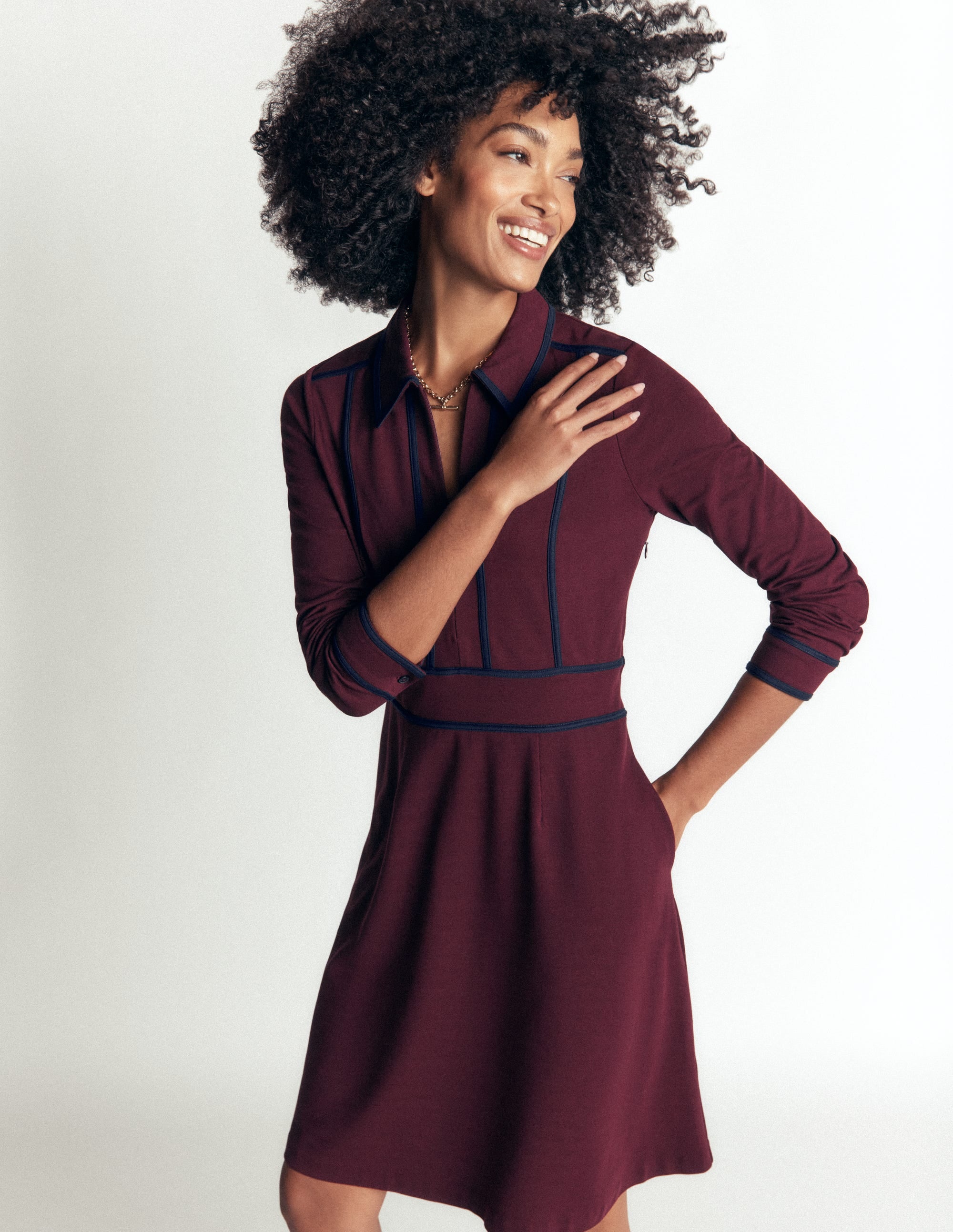 Ula Kurzes Ponte-Kleid-Dunkle Kirsche, Marineblau - Image 4