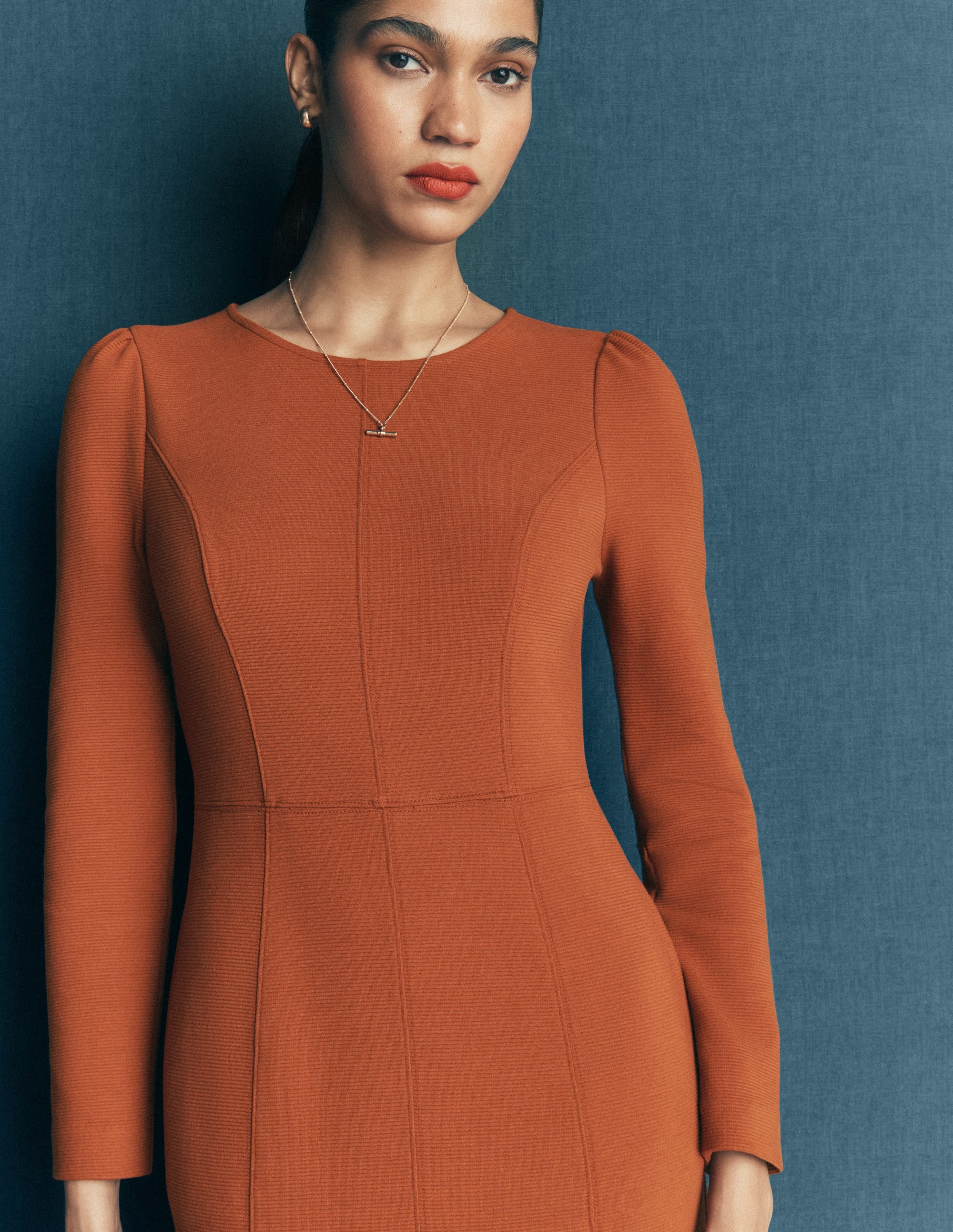 Marla Ottoman-Kleid mit Ziernähten-Lebkuchen - Image 3