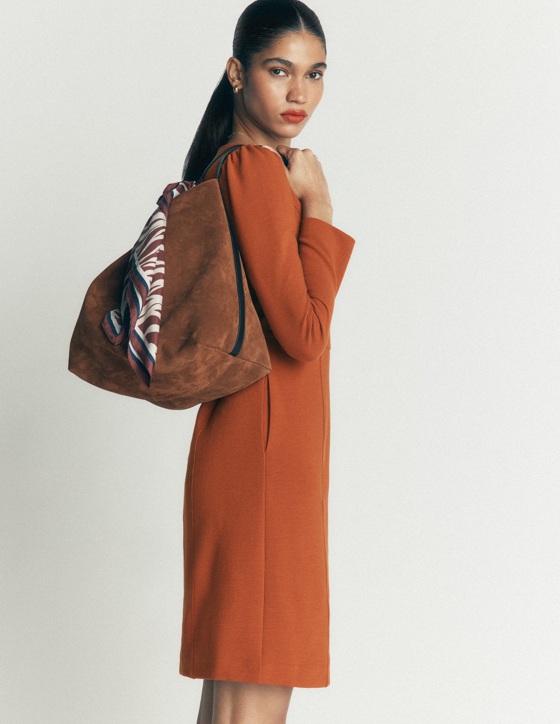Marla Ottoman-Kleid mit Ziernähten-Lebkuchen-7