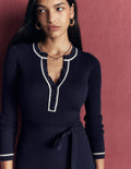 Paula Geripptes Kleid mit Rundhalsausschnitt-Marineblau, Warmes Naturweiß