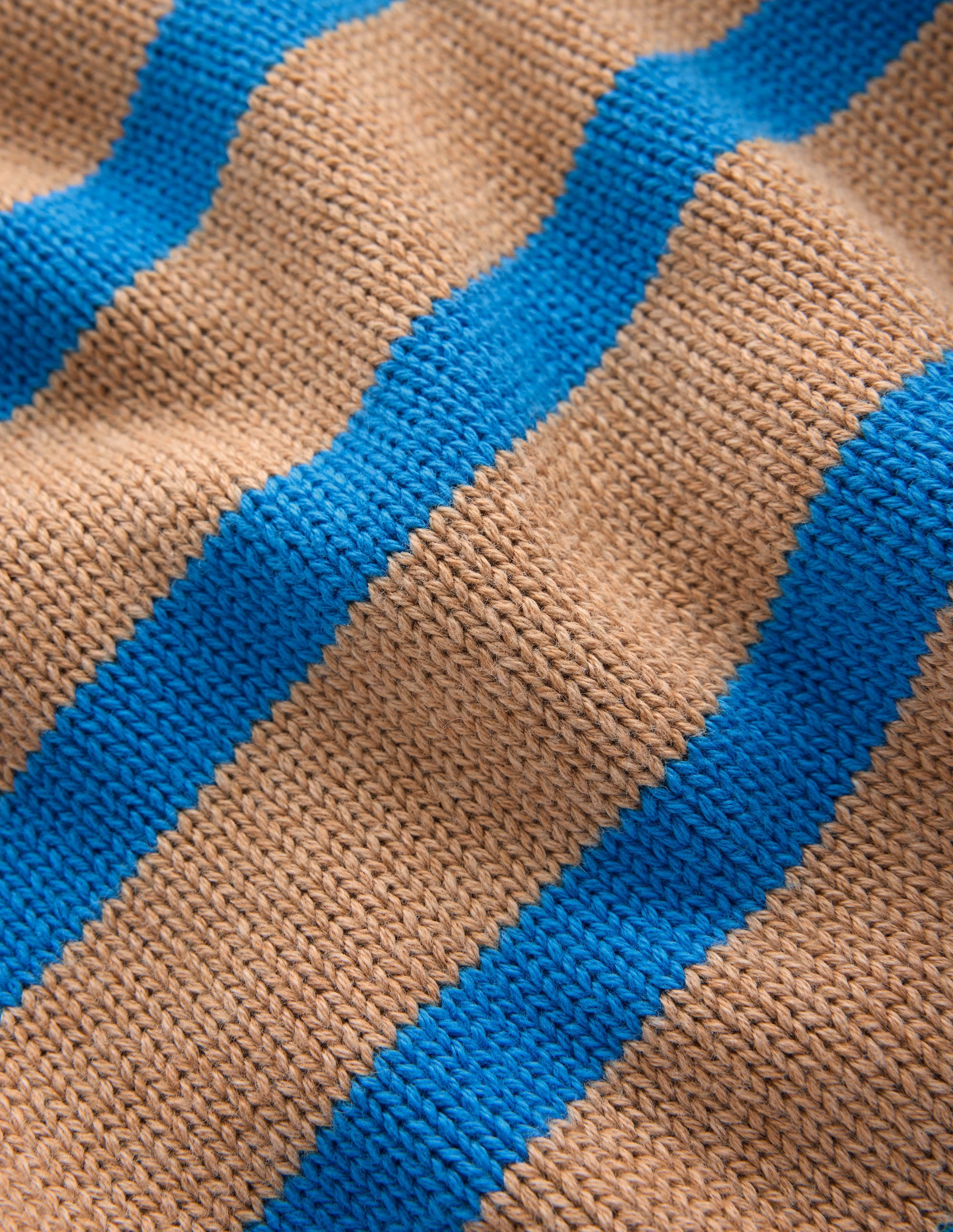 Lucy Lockerer Baumwollpullover-Camel, Blau Streifen - Image 7