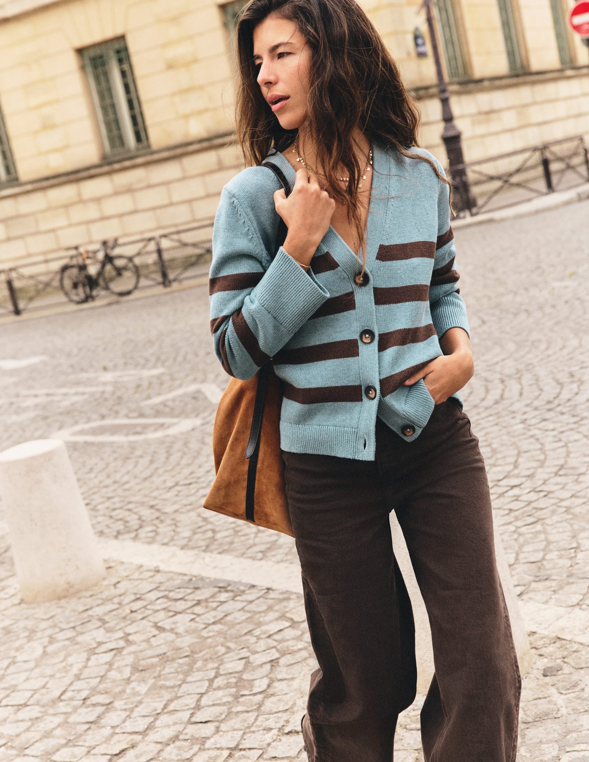 Lucy Lockere Strickjacke aus Baumwolle-Pavillon Blau, Braune Streifen - Image 1