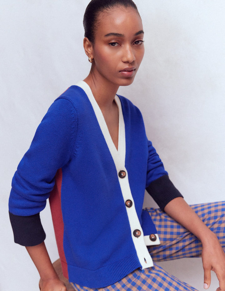 Lucy Lockere Strickjacke aus Baumwolle-Leuchtendes Blau, Color Blocking