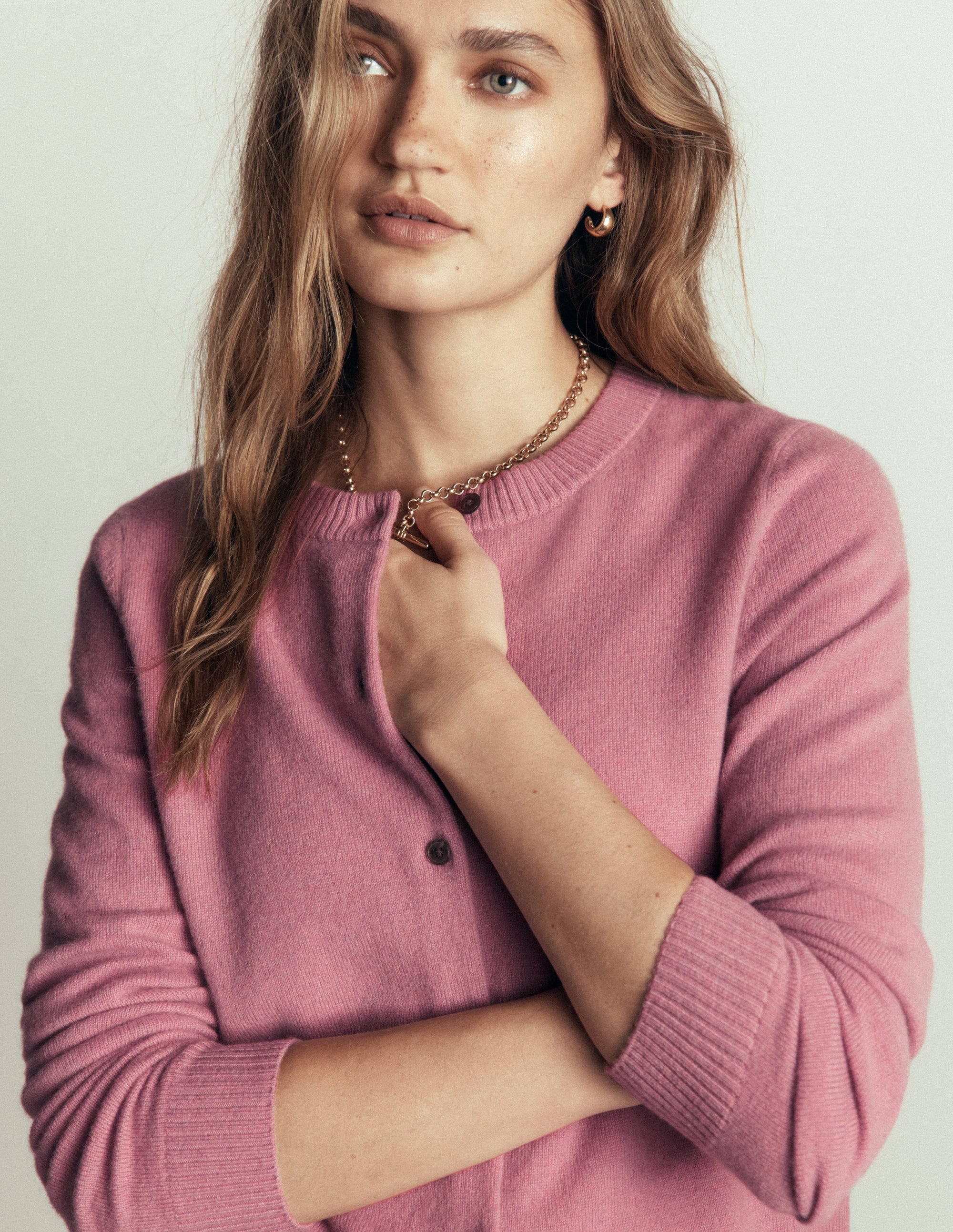 Elsie Kaschmir-Strickjacke mit Rundhalsausschnitt-Rosa Heide - Image 5
