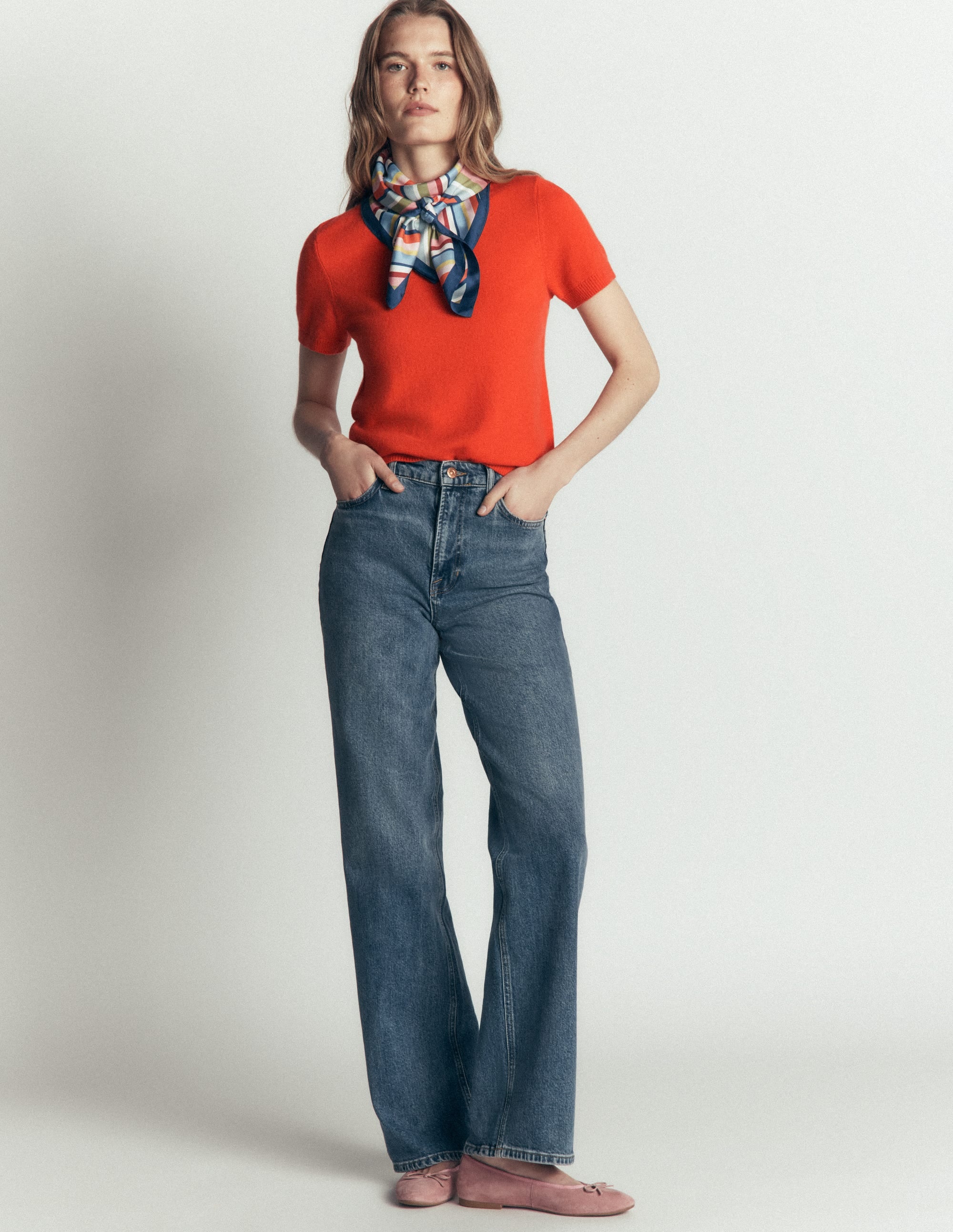 Elsie Kaschmir-T-Shirt mit Rundhalsausschnitt-Orange Lilie - Image 4
