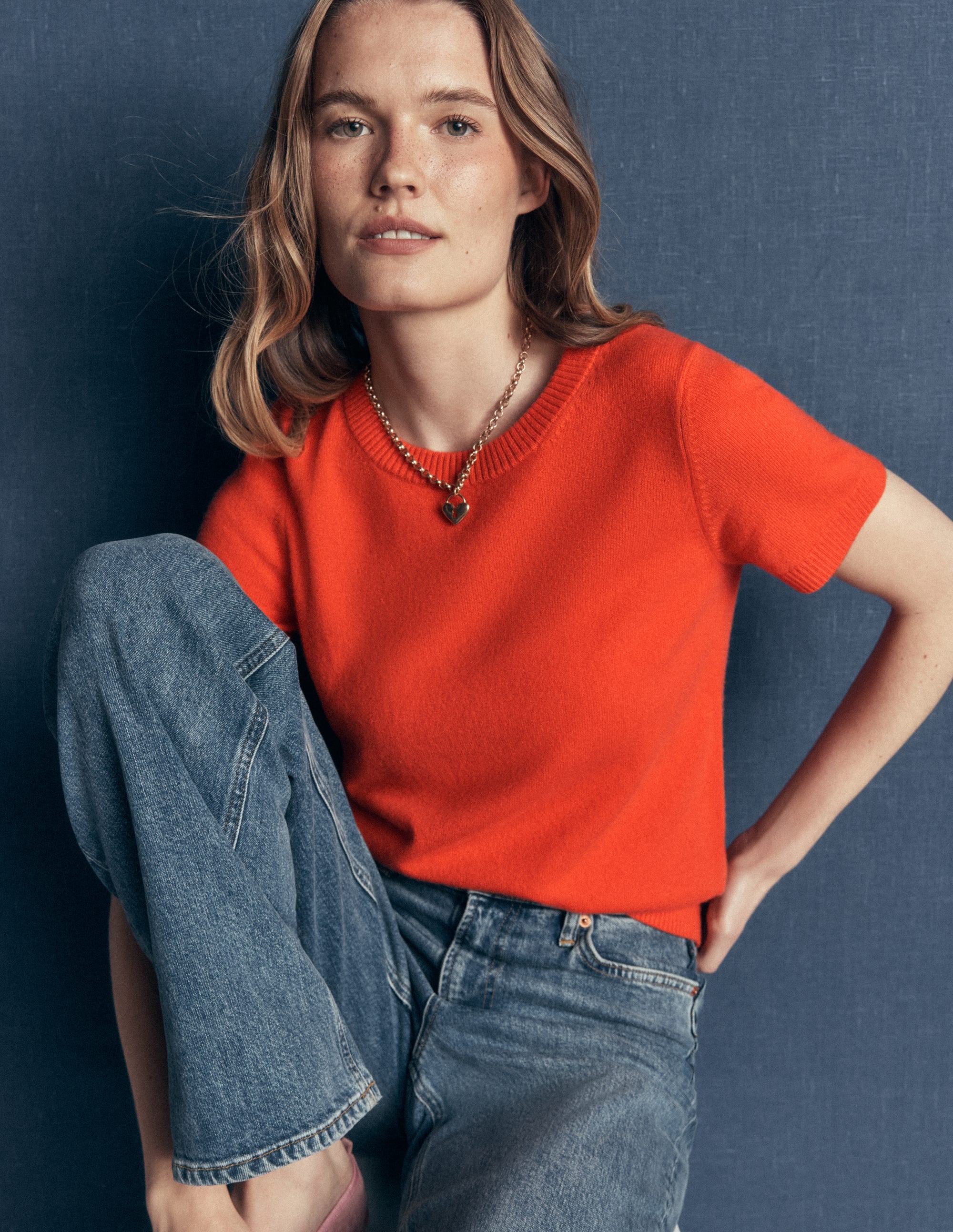 Elsie Kaschmir-T-Shirt mit Rundhalsausschnitt-Orange Lilie - Image 5