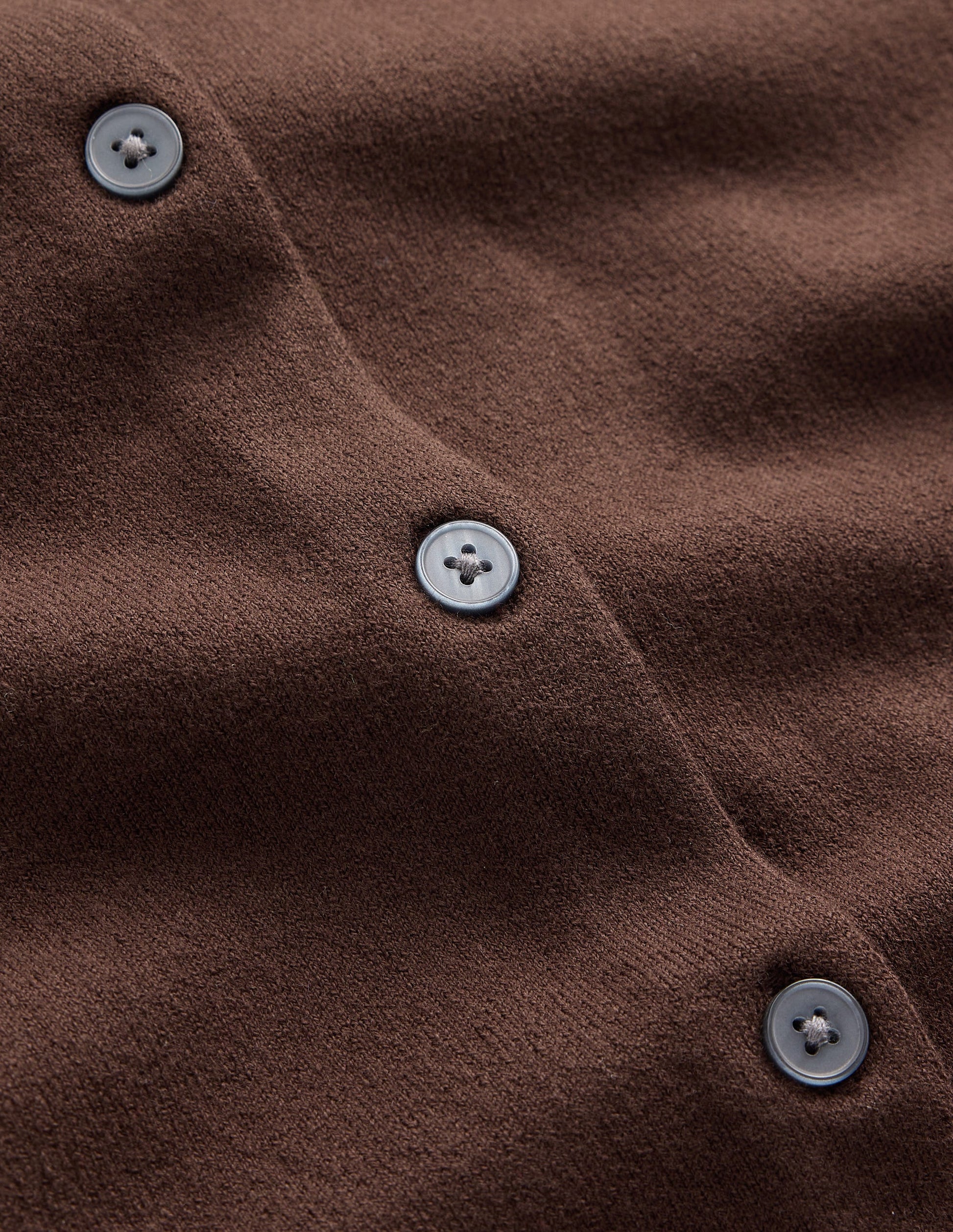 Camilla Baumwollstrickjacke mit Rundhalsausschnitt-Bitterschokolade-7
