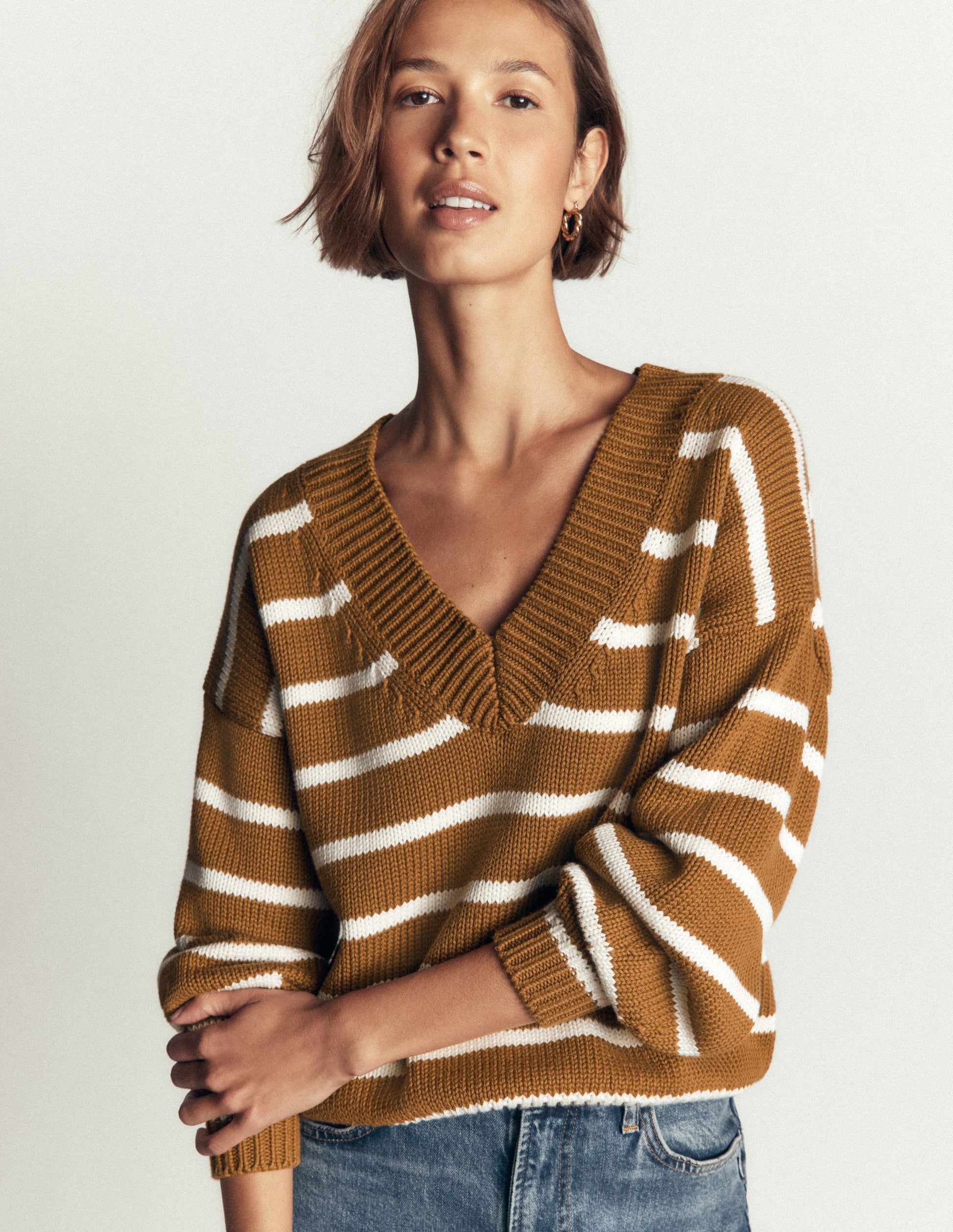 Lucy Baumwollpullover mit V-Ausschnitt-Lebkuchen, Naturweiß-2