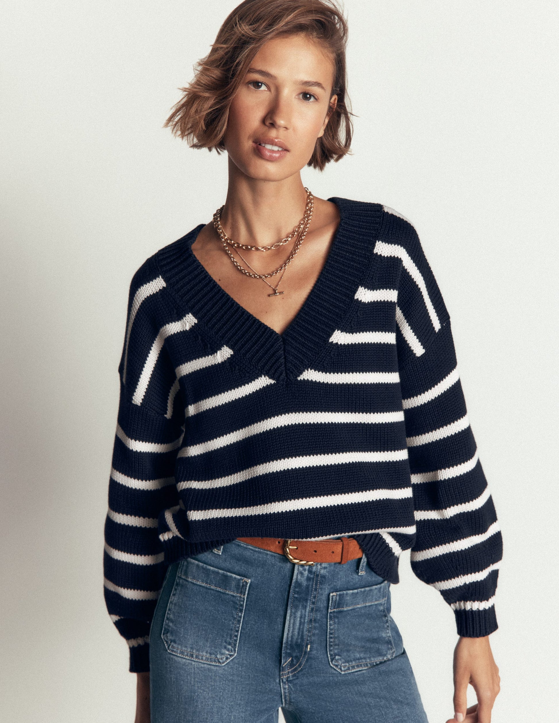 Lucy Baumwollpullover mit V-Ausschnitt-Marineblau, Naturweiß-2