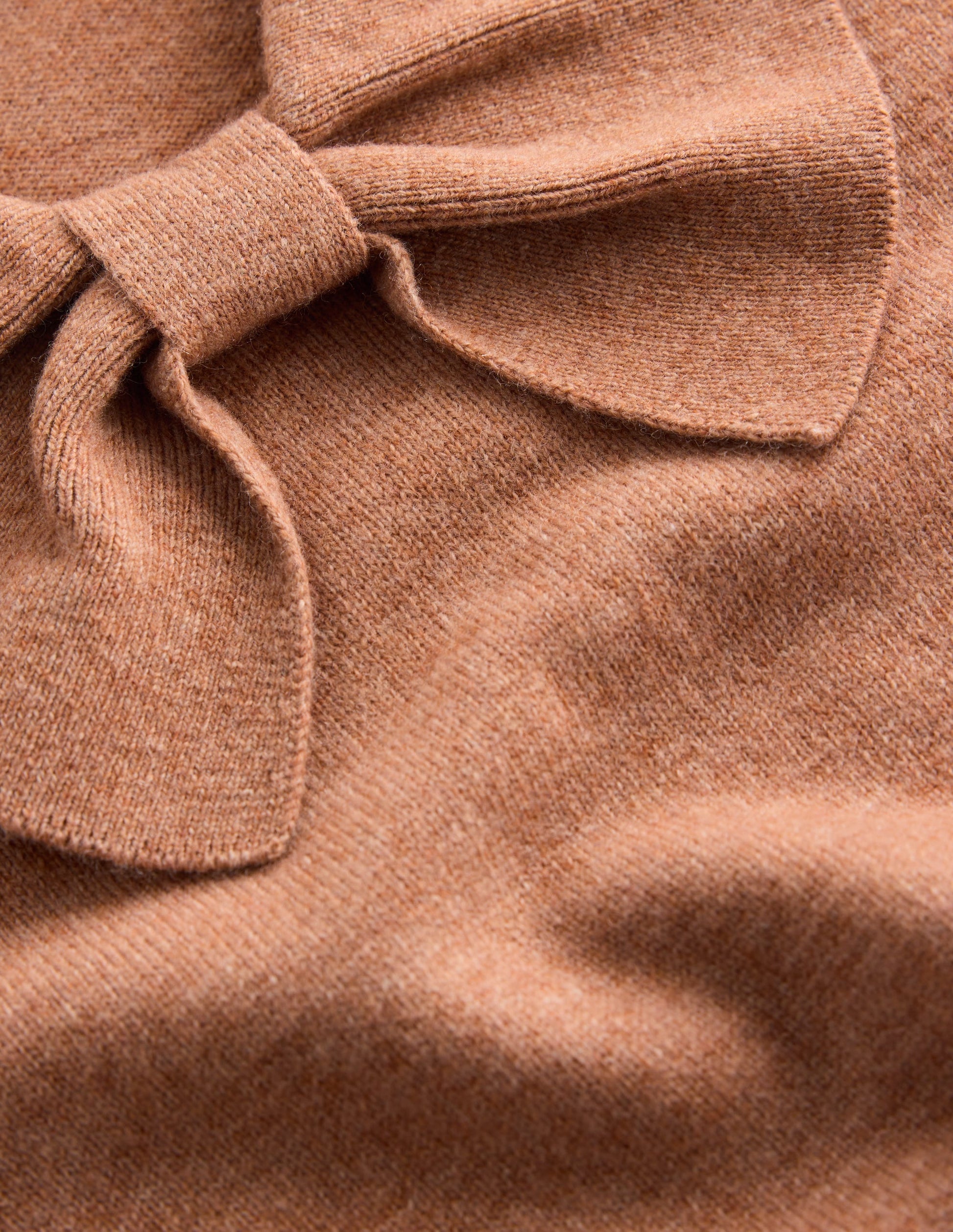 Strickpullover mit Schleife am Ausschnitt-Camel Meliert-7