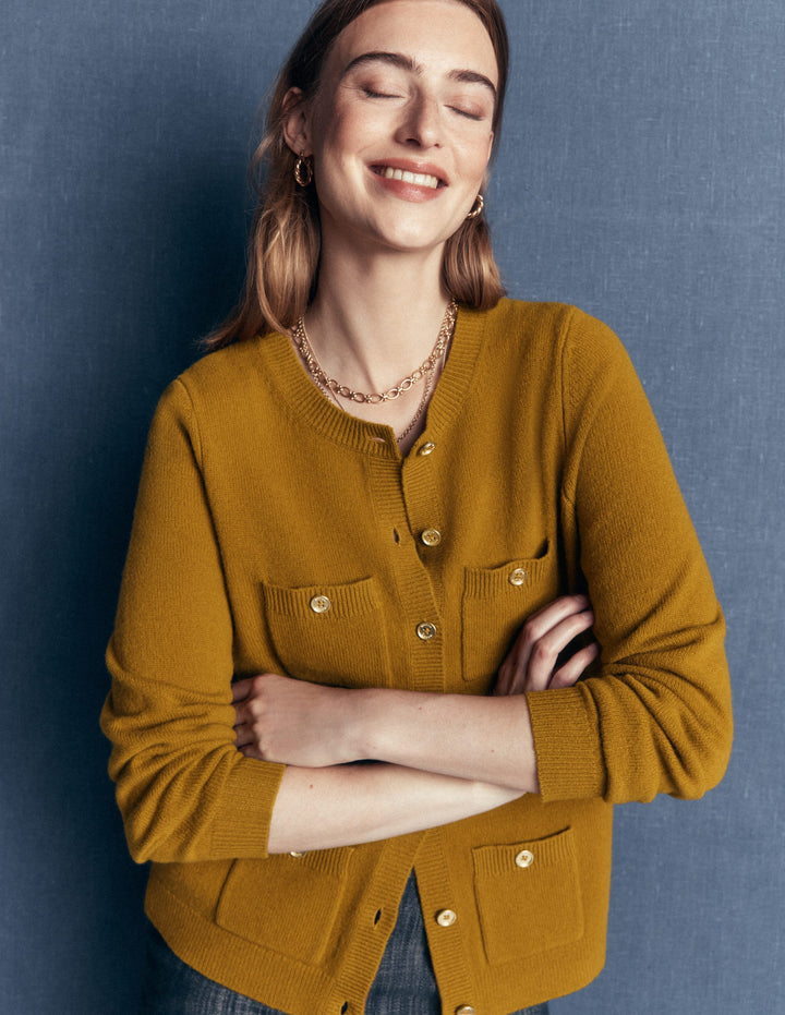 Marianne Strickjacke aus Merinowolle-Gewürzter Chai