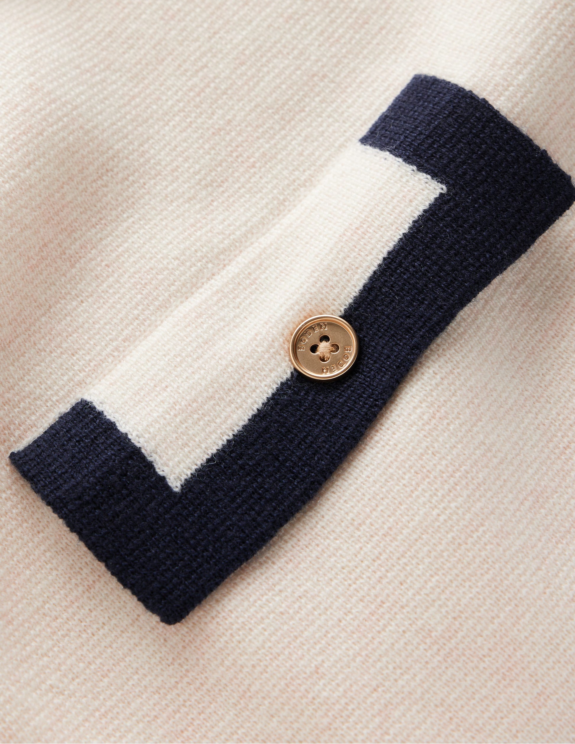 Elizabeth Strickjacke mit Schleife-Warmes Naturweiß-8
