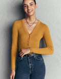 Paula Gerippter Pullover mit V-Ausschnitt-Goldenes Weizengelb