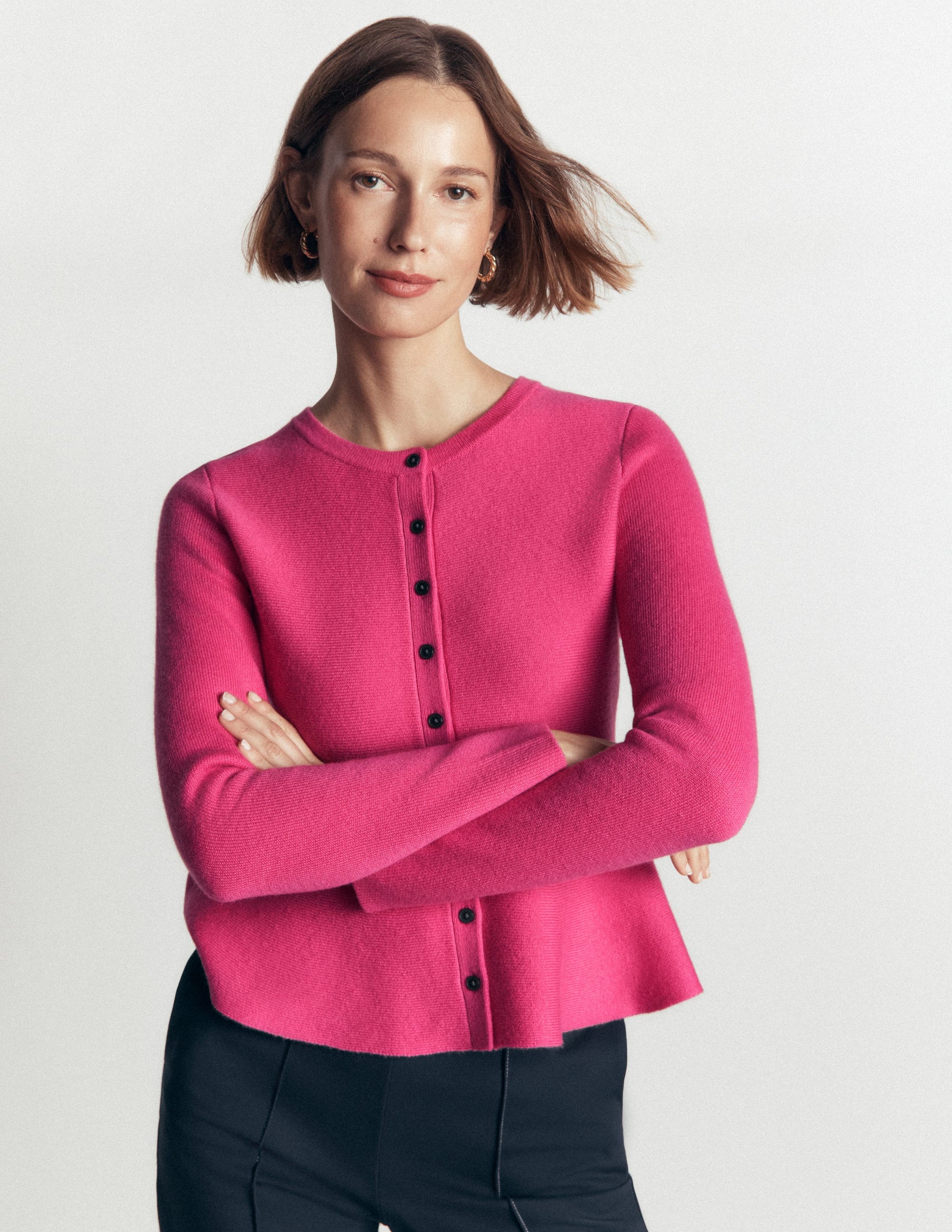 Taillierte Woll-Strickjacke mit Schößchen-ROSA-5