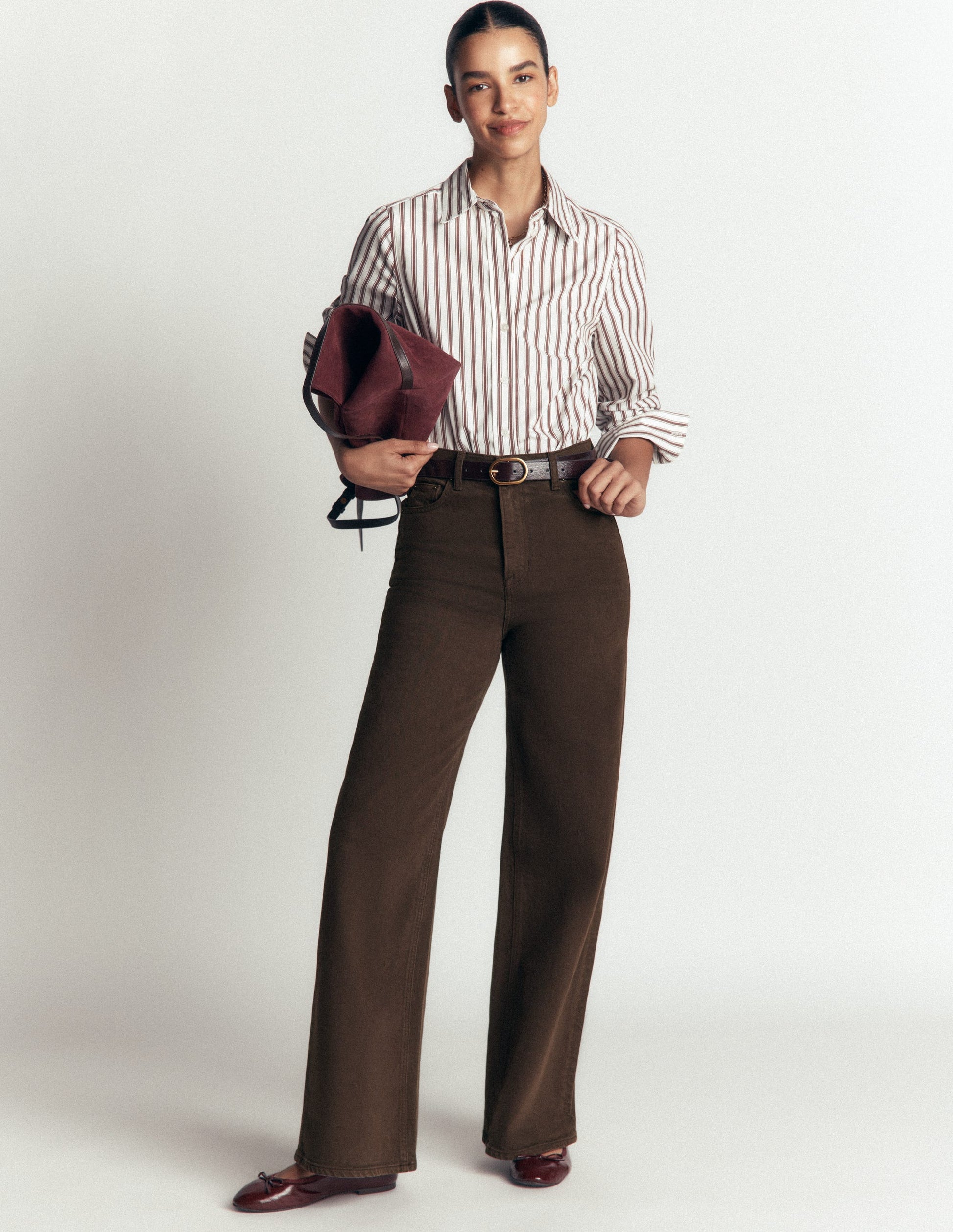 Hoch geschnittene Jeans mit weitem Bein-Dunkle Schokolade-1
