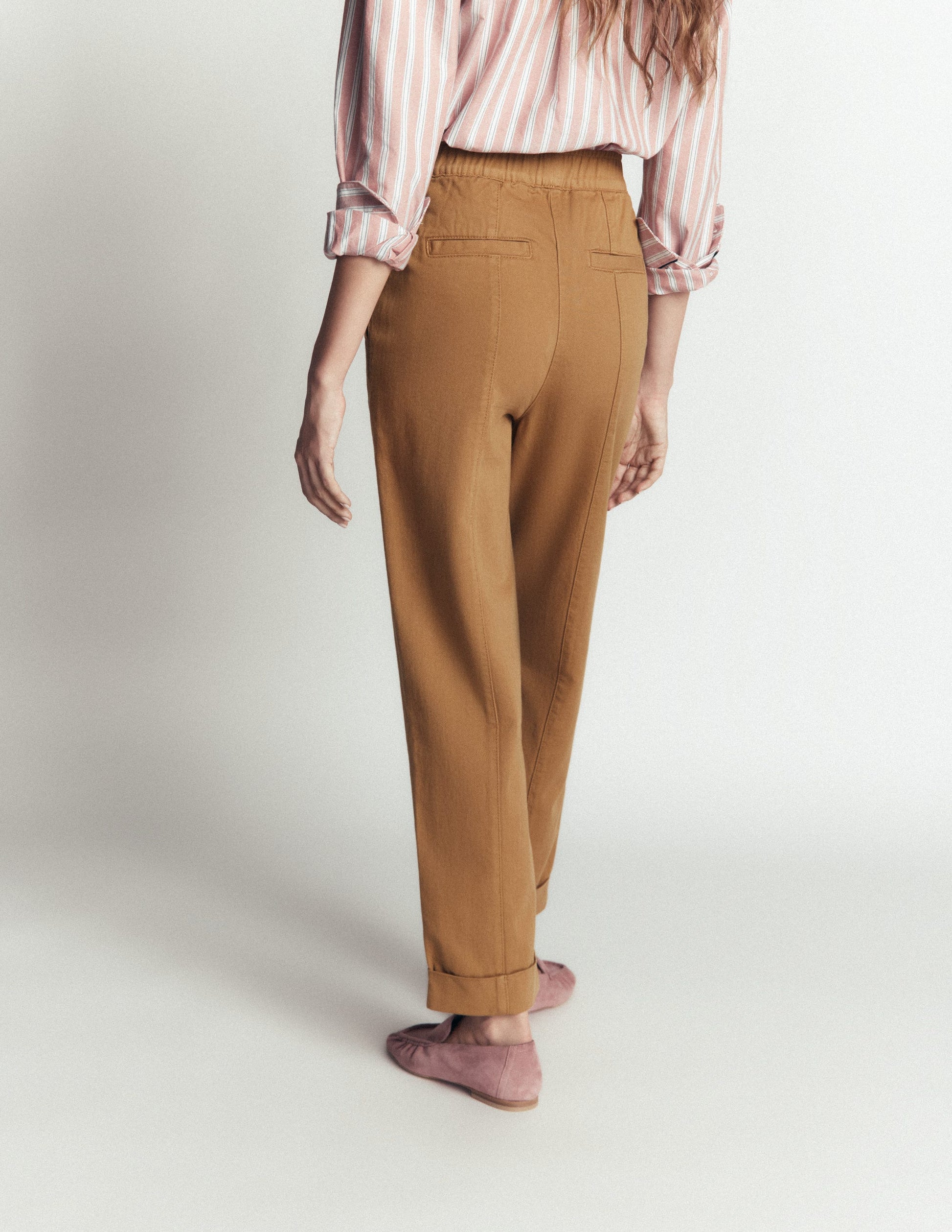 Hose mit mittelhohem Bund und geradem Bein-Beige-5