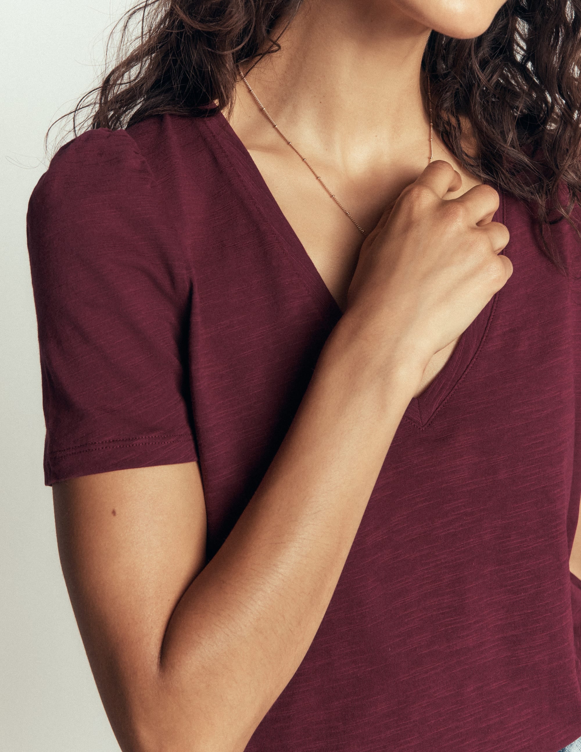 Sophie Flammgarn-T-Shirt mit V-Ausschnitt-Dunkelviolett - Image 2