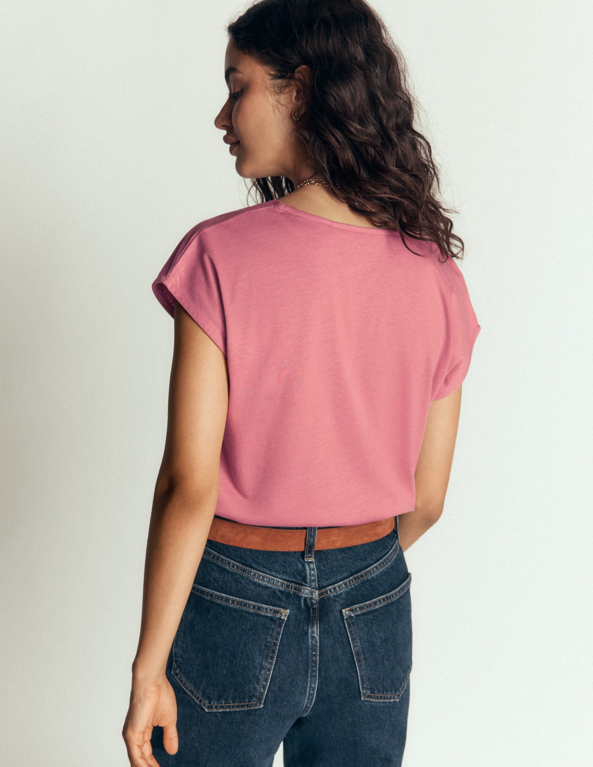 T-shirt Imi ultra-doux à col V-Bruyère rose - Image 3