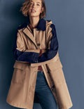 Regenmantel mit Color Blocking-Amphore