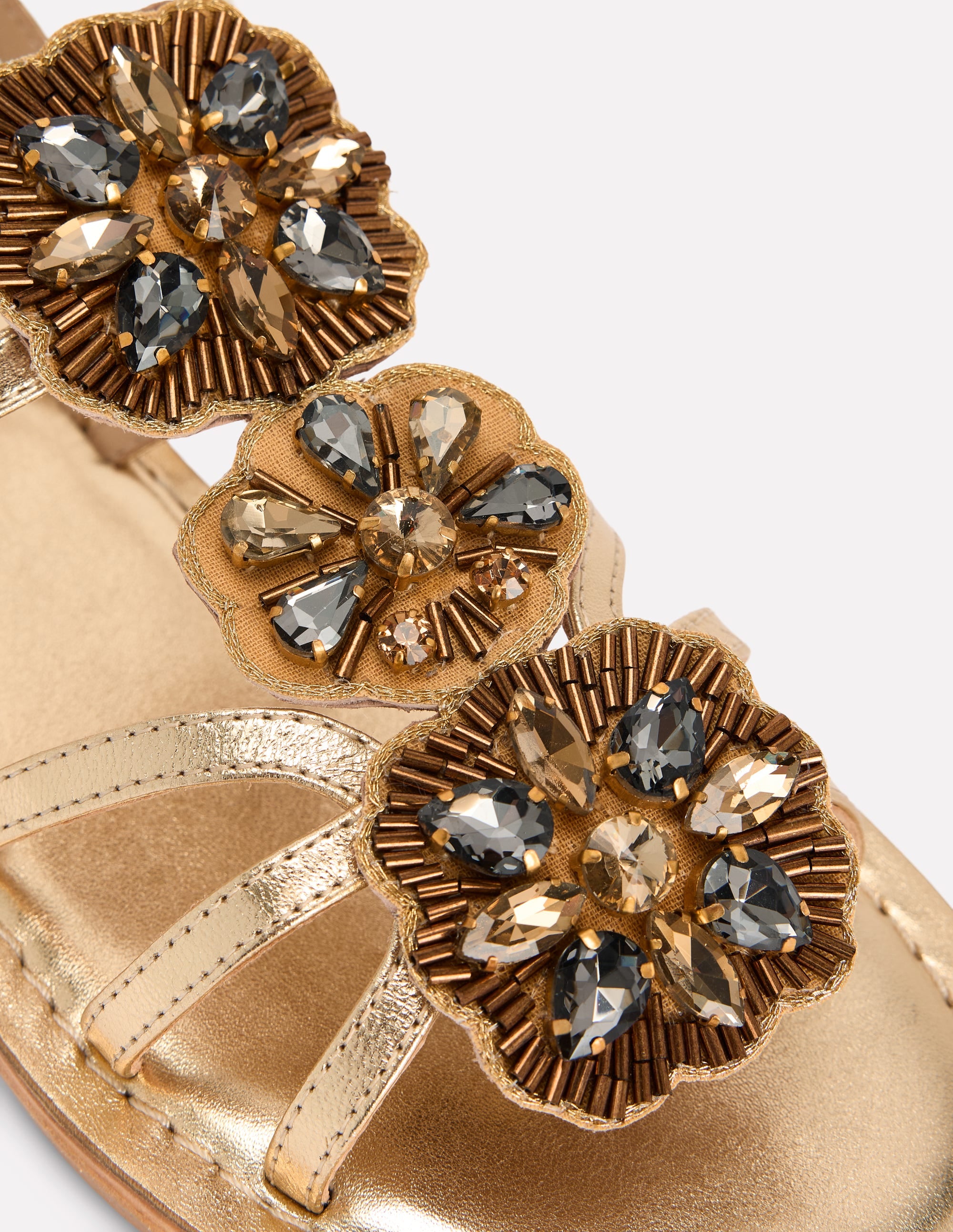 Flache Sandalen mit Schmucksteinen-Gold - Image 4