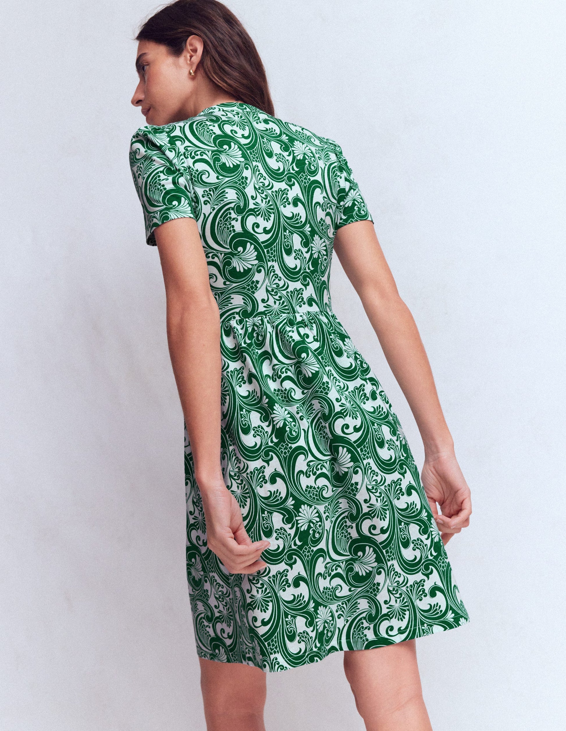 Robe Naomi à manches courtes-Vert joyau, motif Foliage Whirl-3