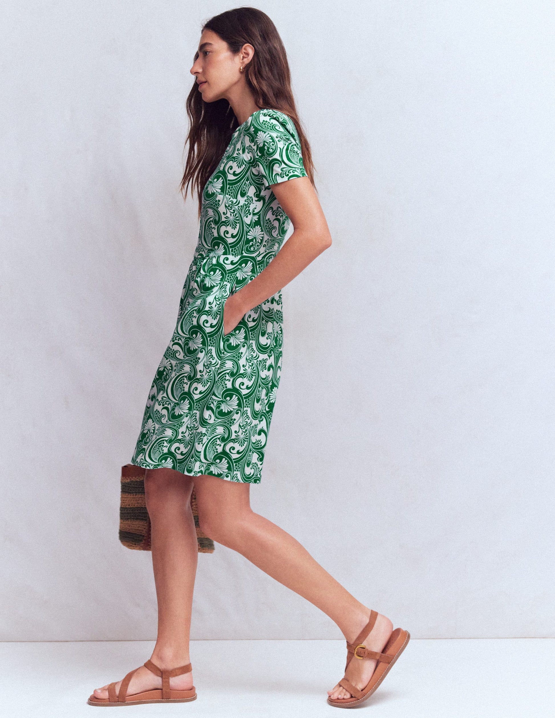 Robe Naomi à manches courtes-Vert joyau, motif Foliage Whirl-5