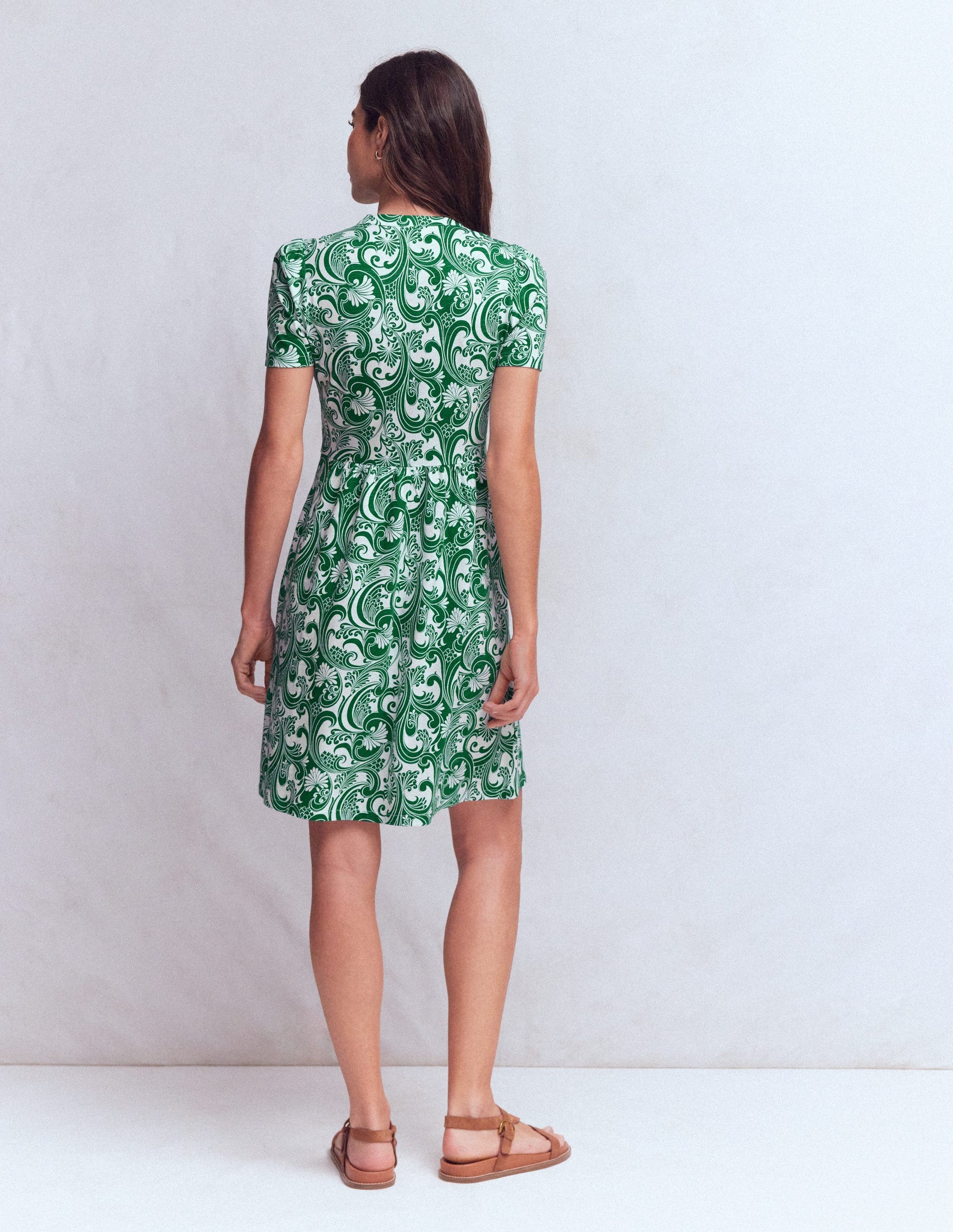 Robe Naomi à manches courtes-Vert joyau, motif Foliage Whirl-7