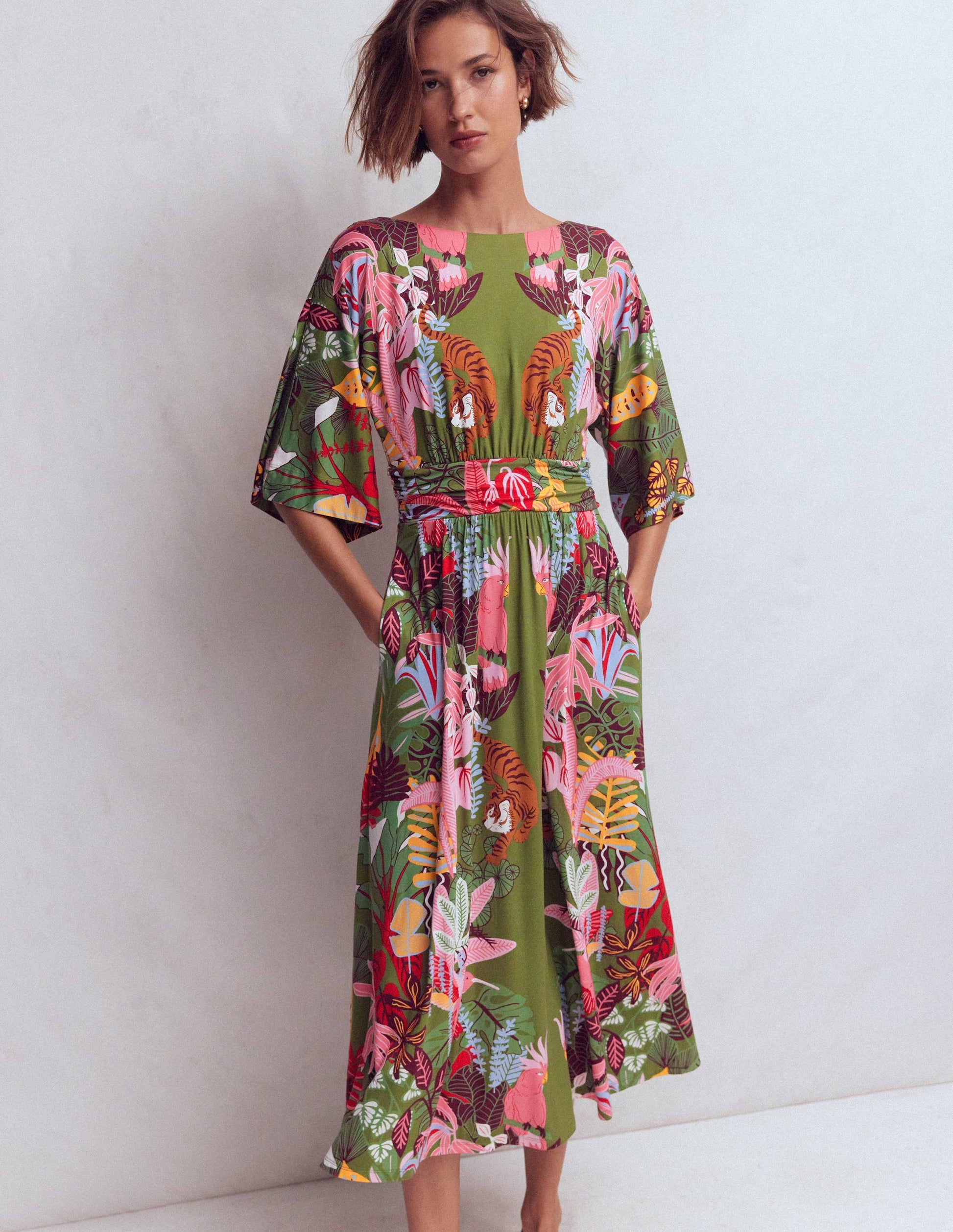 Imelda Jersey-Kimonokleid-Olivgrün, Tropische Safari-3