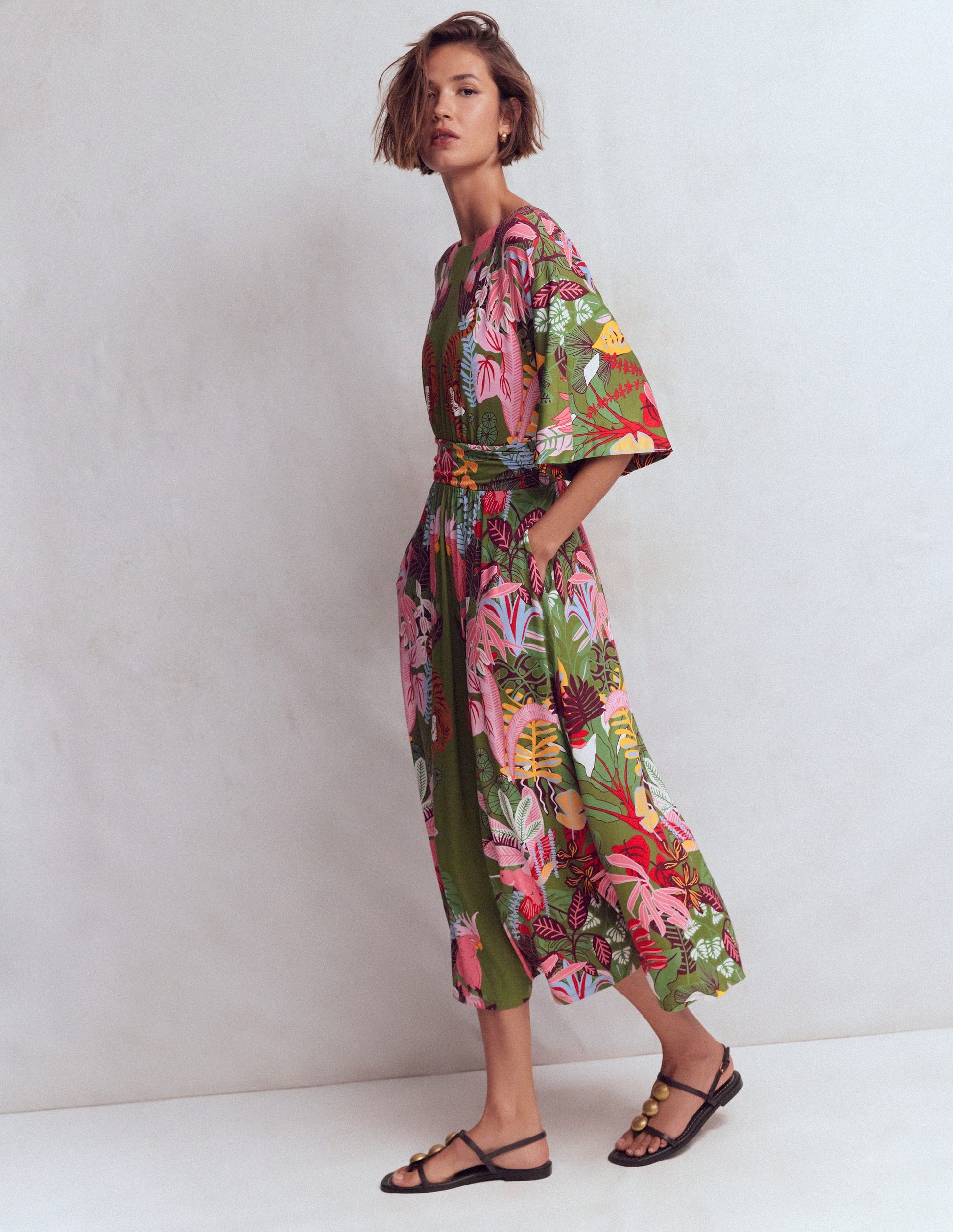 Imelda Jersey-Kimonokleid-Olivgrün, Tropische Safari-6