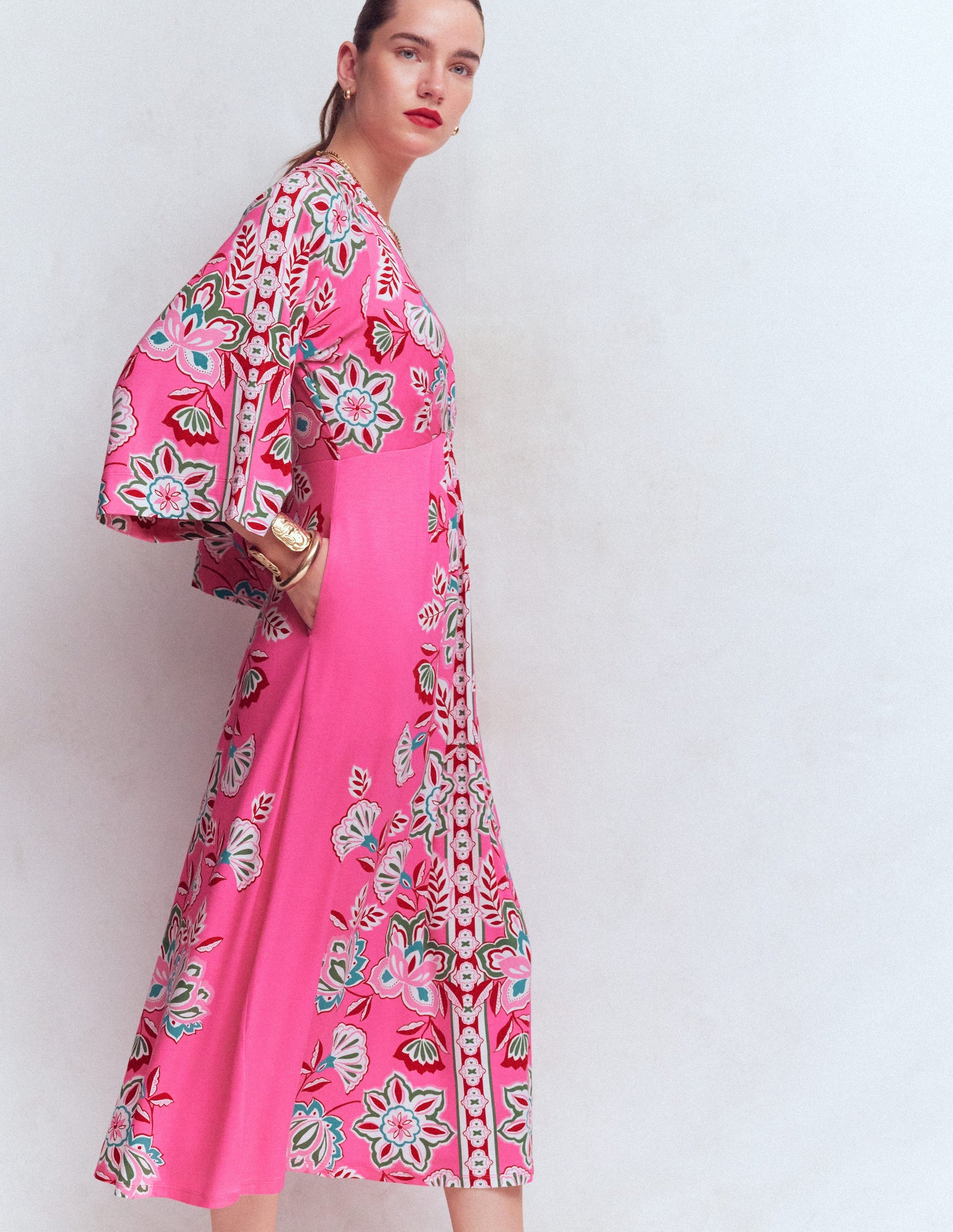 Nell Midi-Kimonokleid aus Jersey-Rosa, Blüten-Eleganz-5