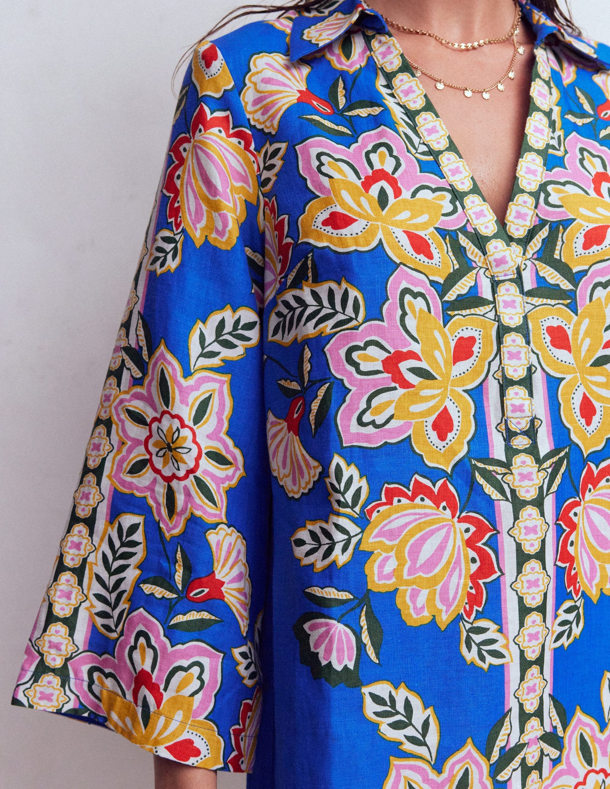 Carmen Kurzes Leinenkleid-Blau, Blüten-Eleganz-3