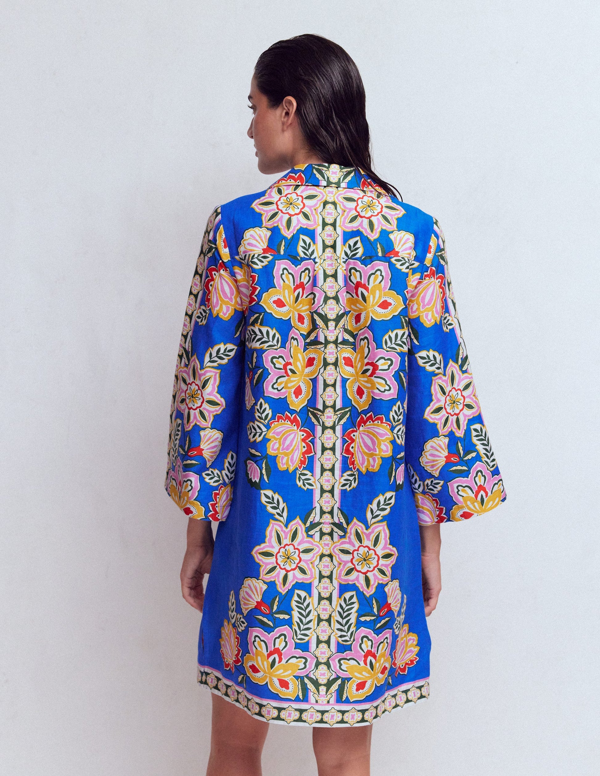 Carmen Kurzes Leinenkleid-Blau, Blüten-Eleganz-4