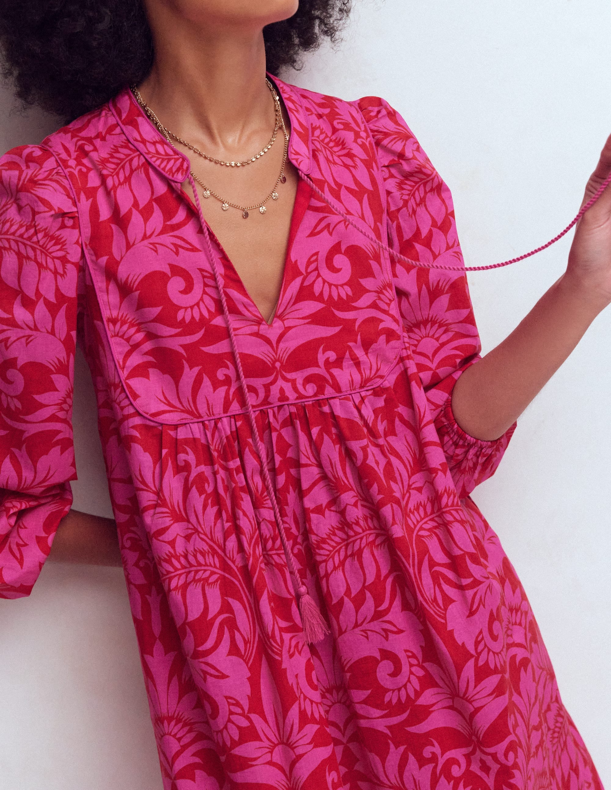 Boho-Kaftan mit Bindeband am Ausschnitt-Rot Blütenpracht - Image 2