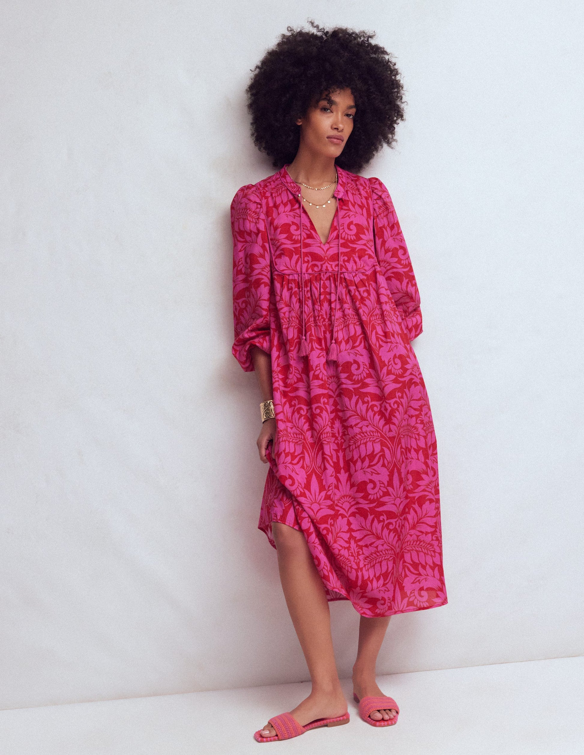 Caftan bohème avec liens au col-Motif Ornamental Foliage rouge-4