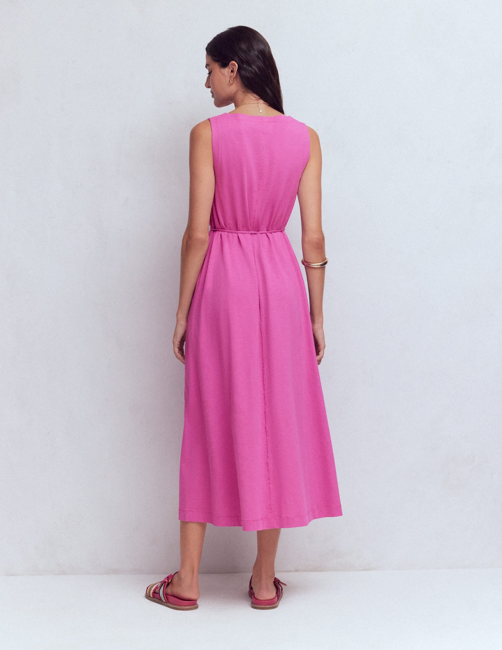 Mia Jersey-Midikleid mit V-Ausschnitt-Passionsblume - Image 3