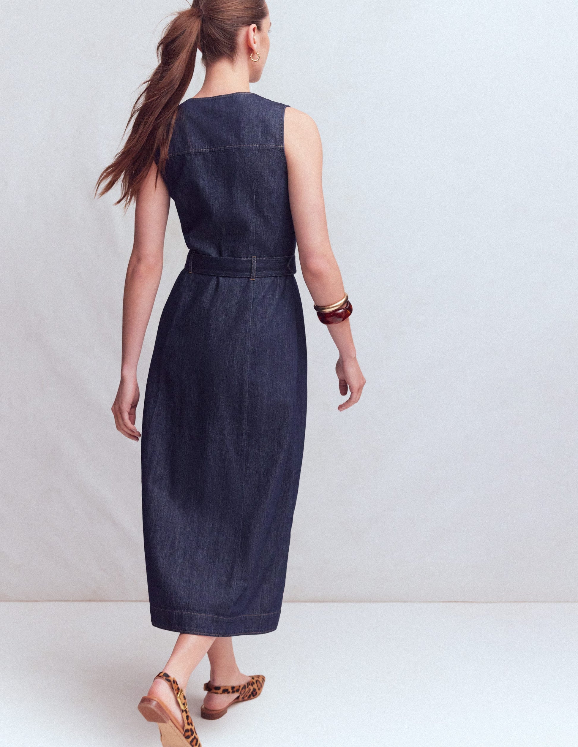 Denim-Midikleid mit Goldknöpfen-Indigo-3